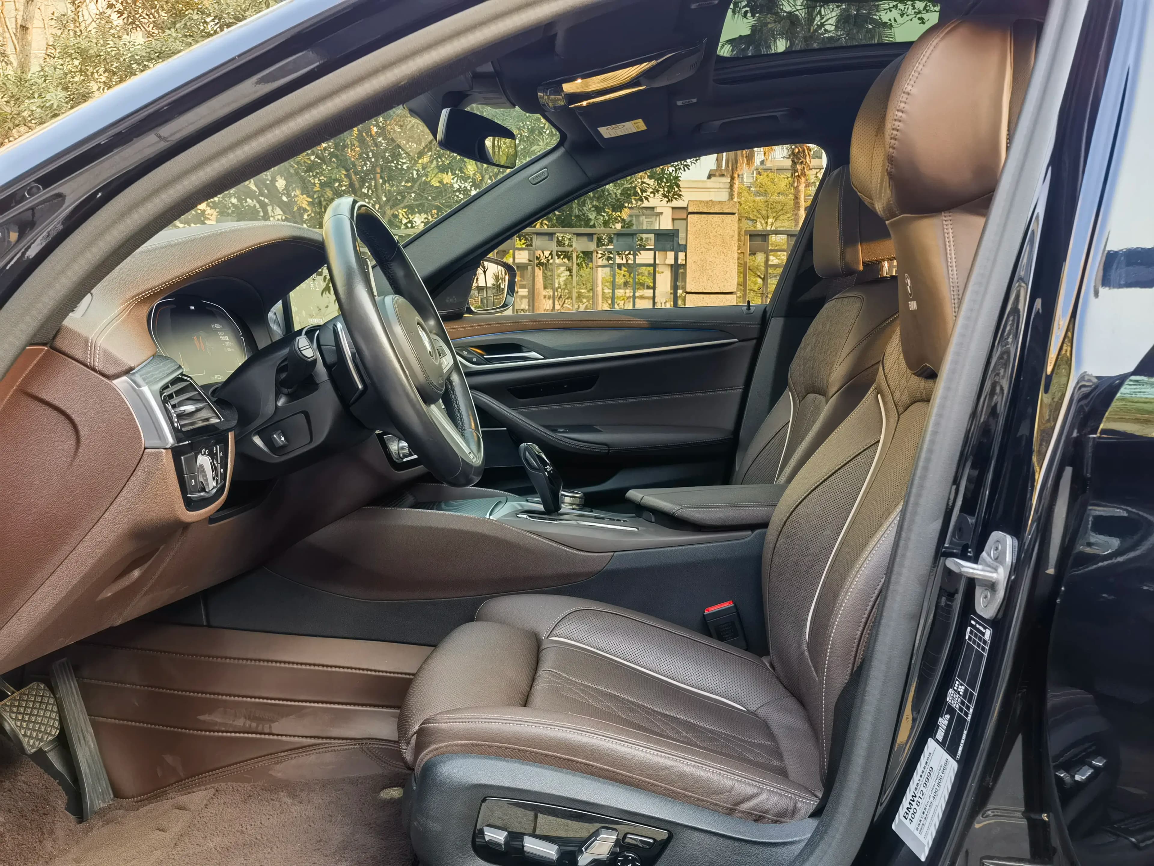 BMW 5 Series 2023 г. 47066 км. — фото 14