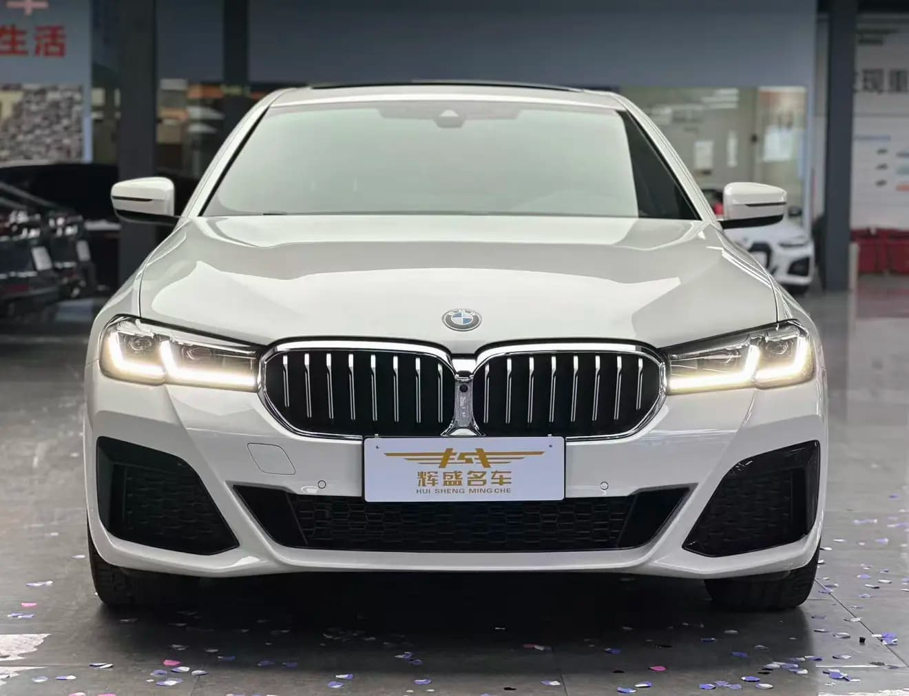 BMW 5 Series 2023 г. 34045 км. — фото 2