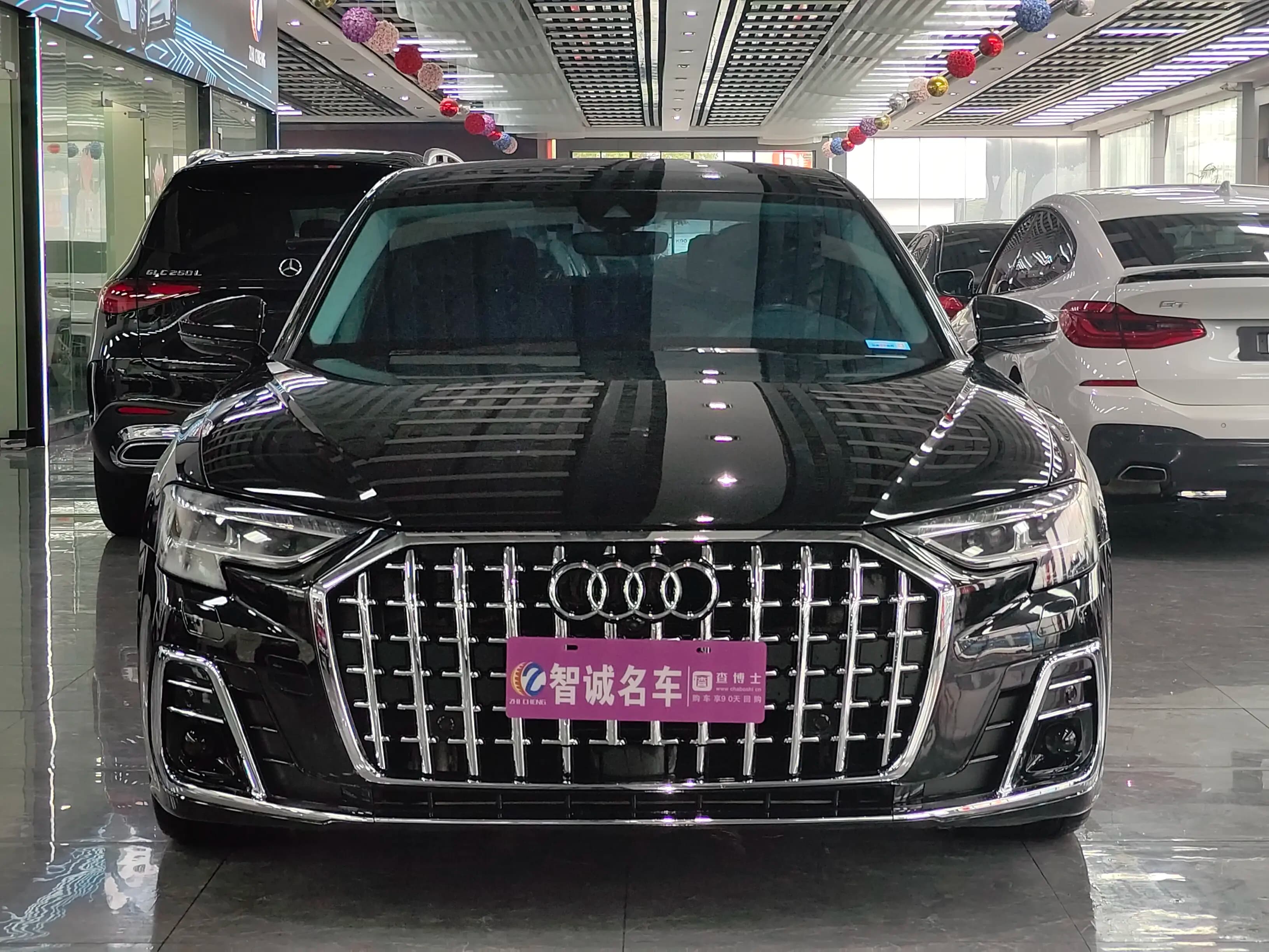 Audi A8 2023 г. 36049 км. — фото 2
