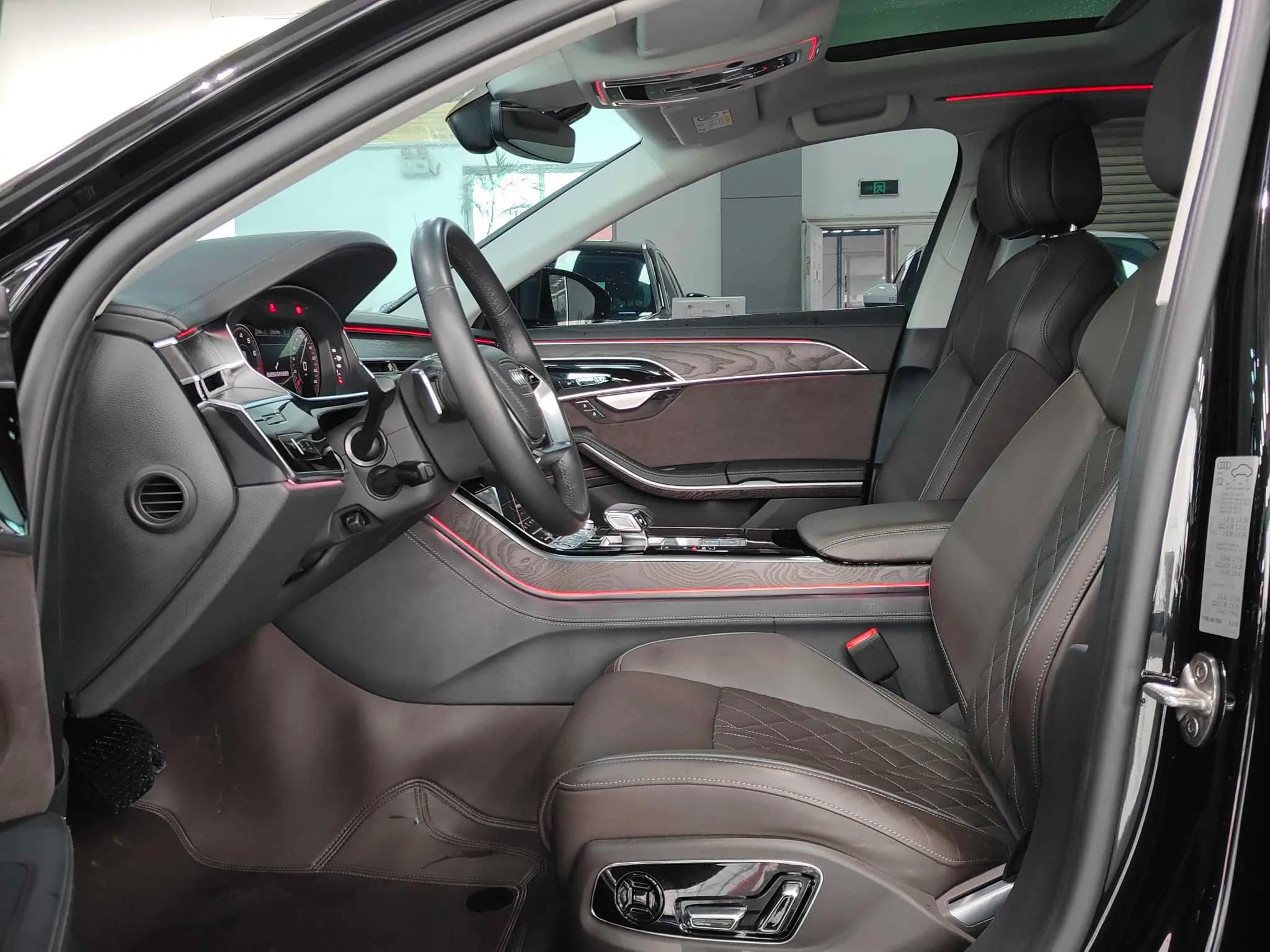 Audi A8 2023 г. 36049 км. — фото 14
