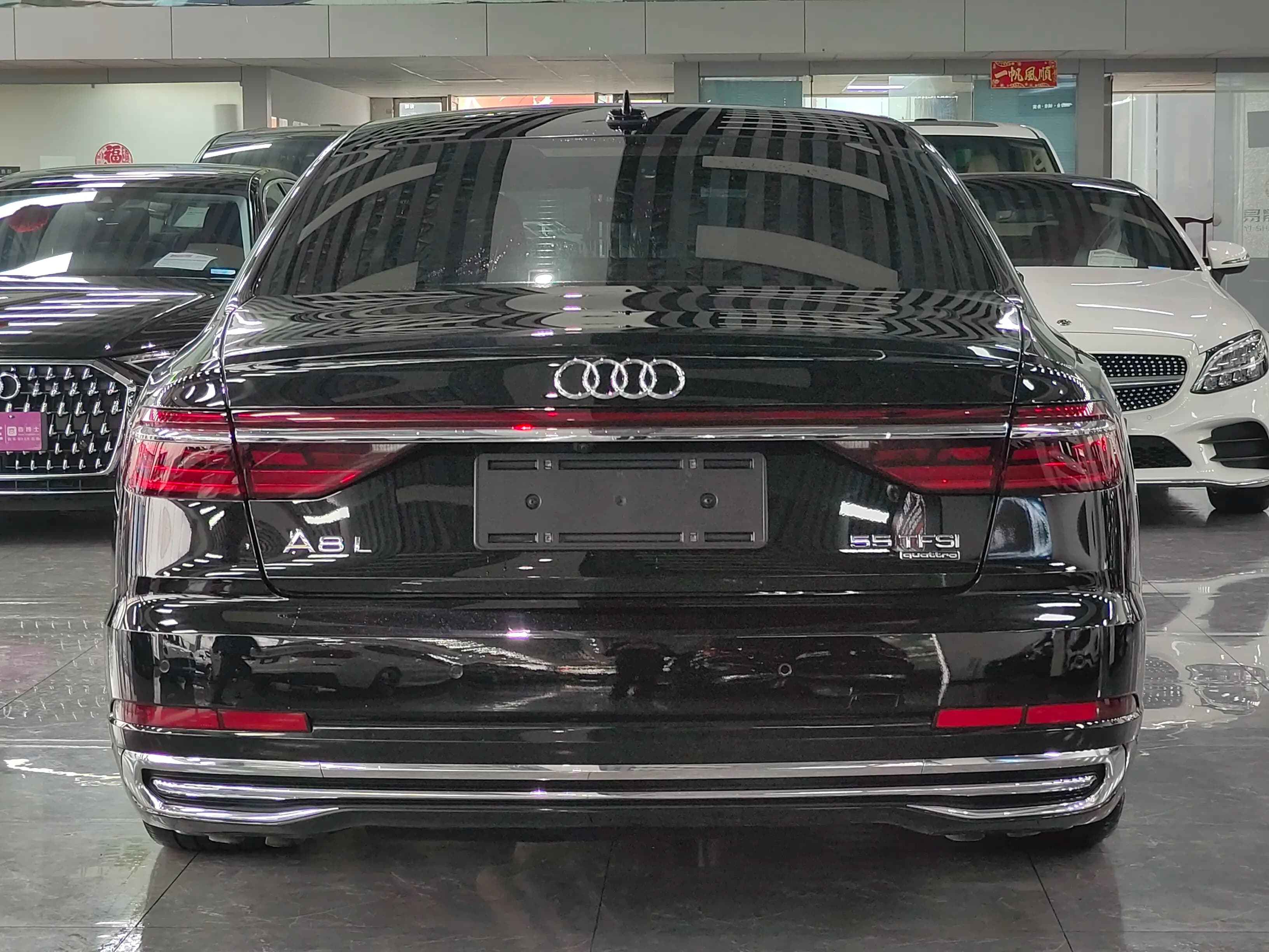 Audi A8 2023 г. 36049 км. — фото 4