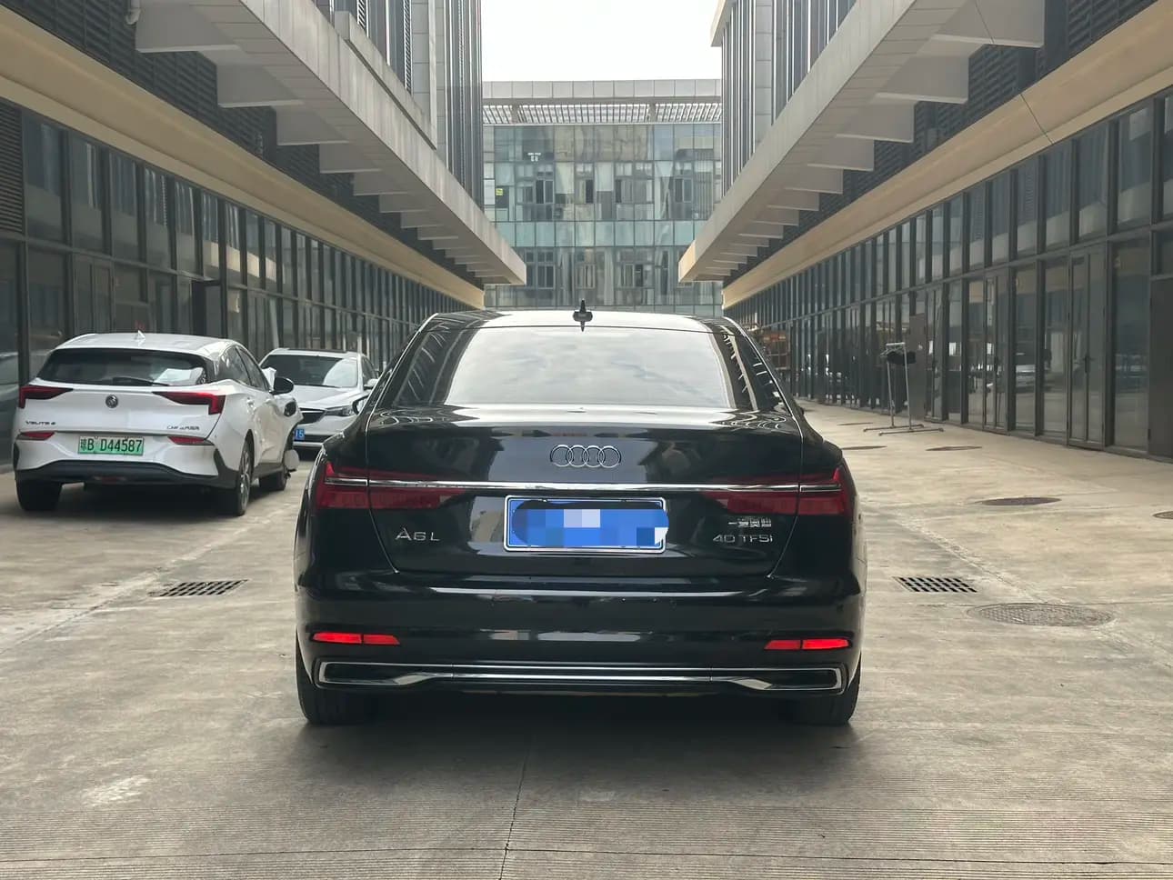 Audi A6L 2023 г. 94144 км. — фото 4