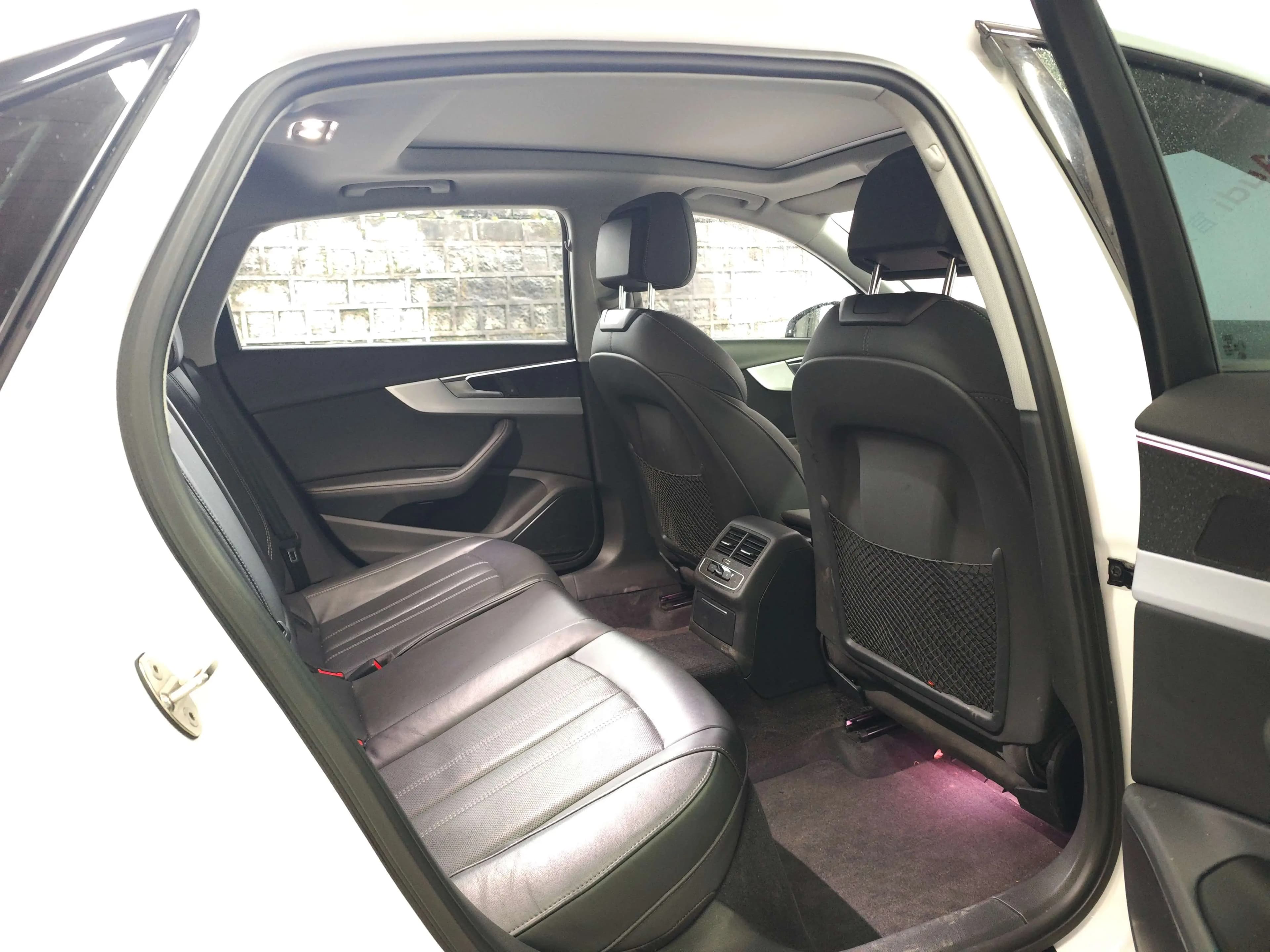 Audi A4L 2023 г. 43001 км. — фото 11