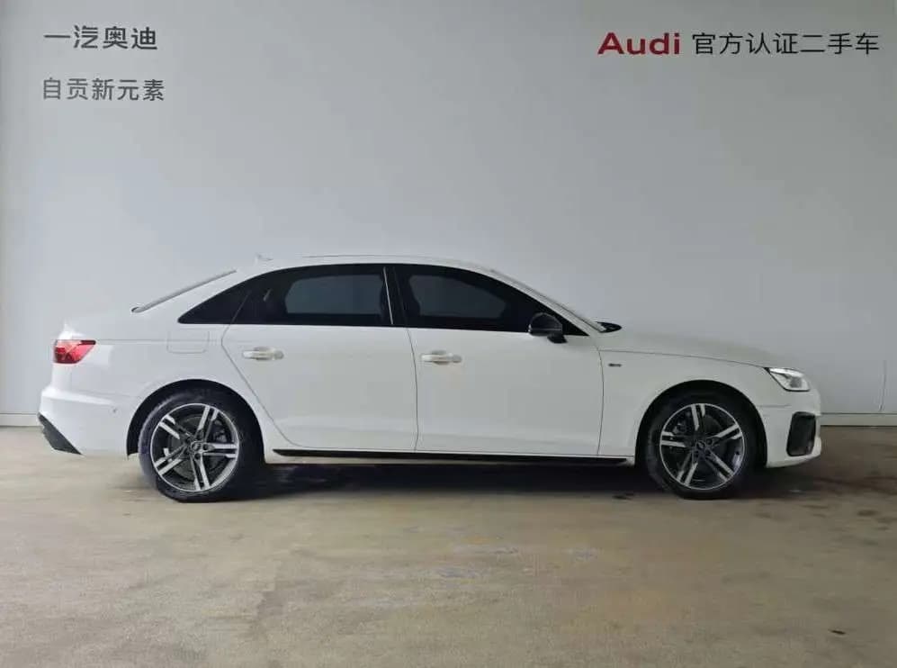 Audi A4L 2023 г. 43001 км. — фото 5