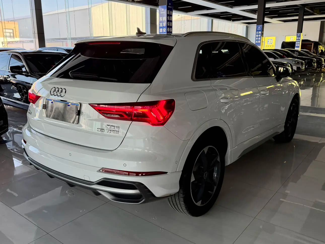 Audi Q3 2022 г. 31000 км. — фото 2