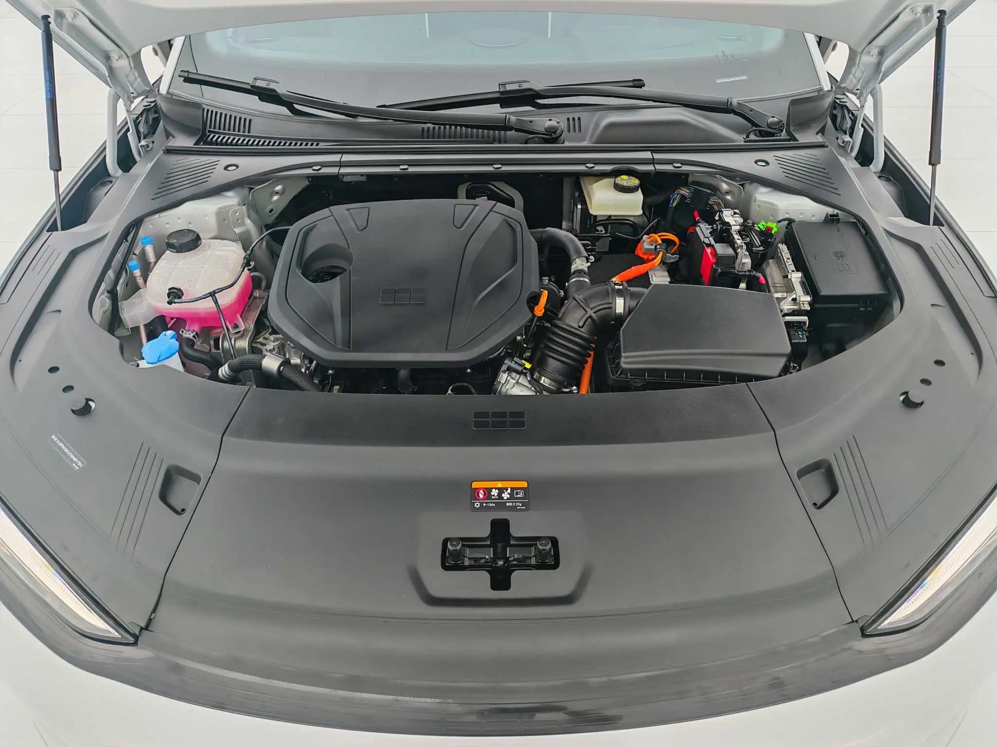 Geely Galaxy Star 8 PHEV 2025 г. 13110 км. — фото 10