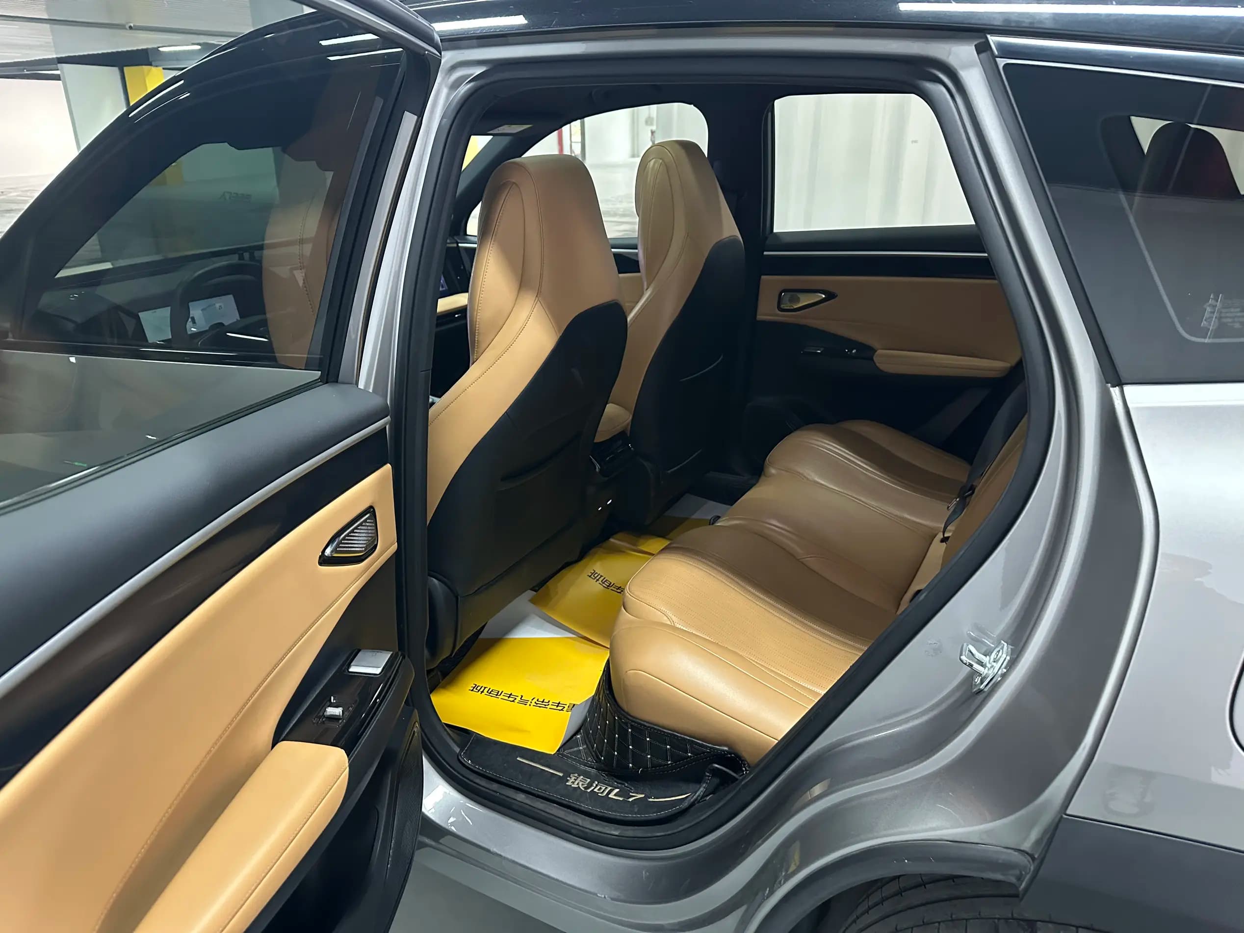 Geely Galaxy L7 2024 г. 43155 км. — фото 18