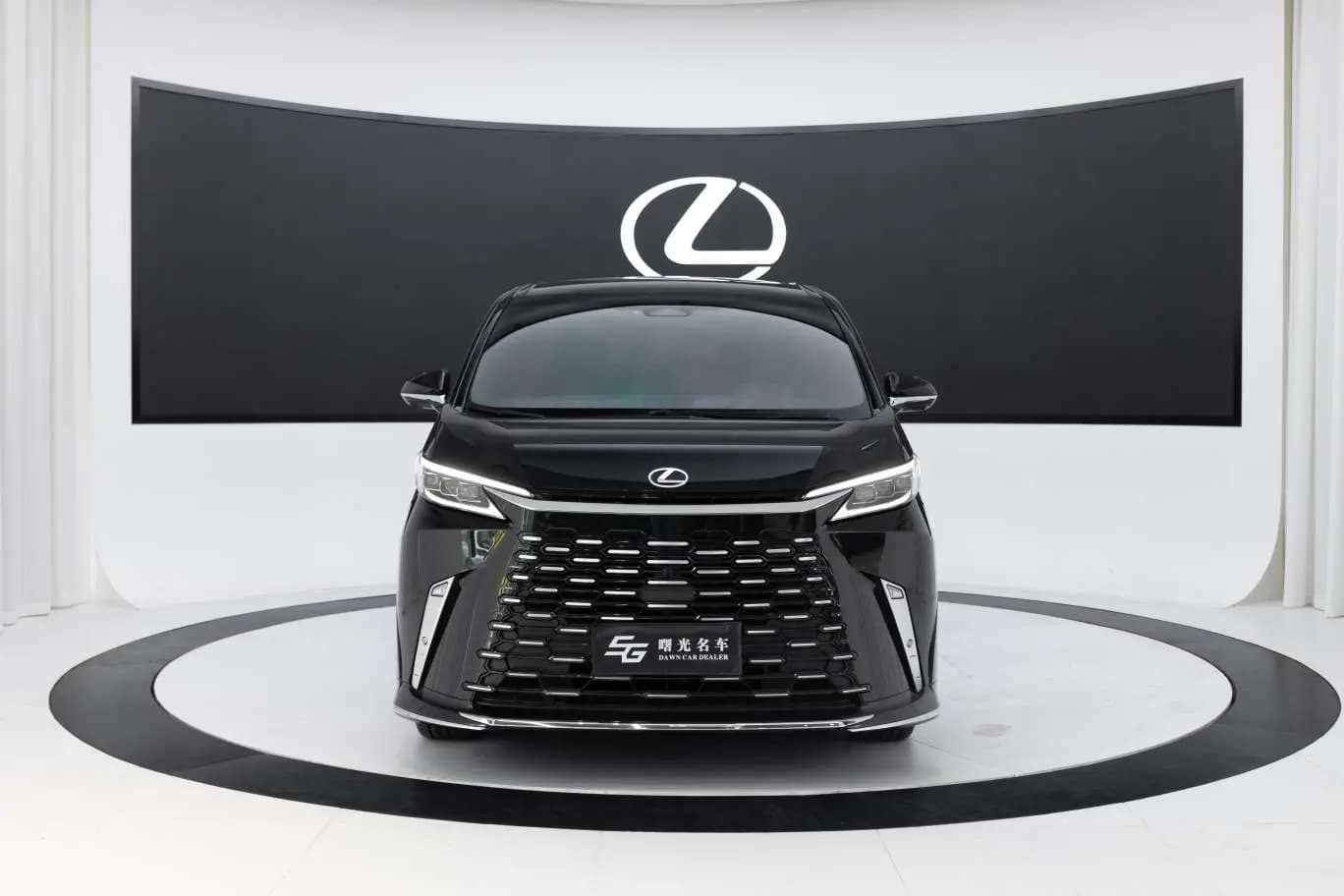 Lexus LM 2024 г. 9380 км. — фото 2