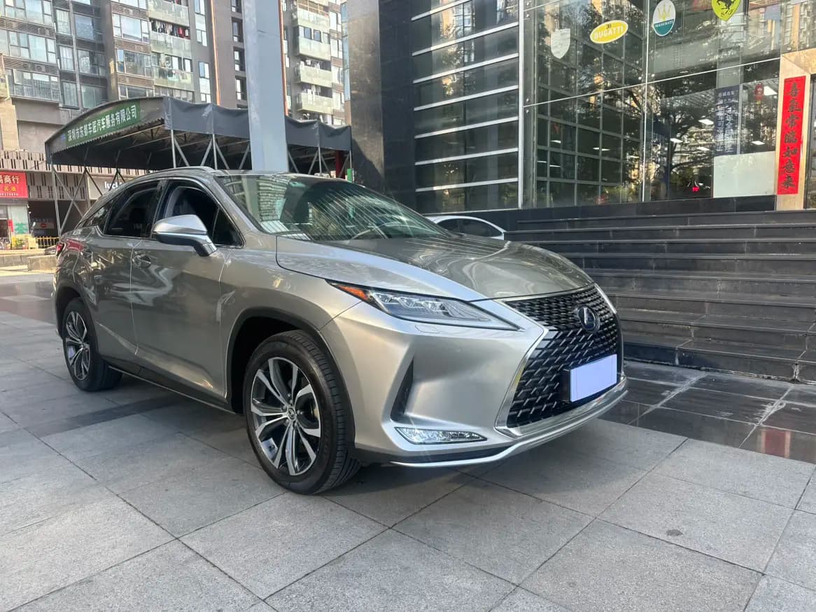 Lexus RX 2021 г. 50088 км. — фото 3