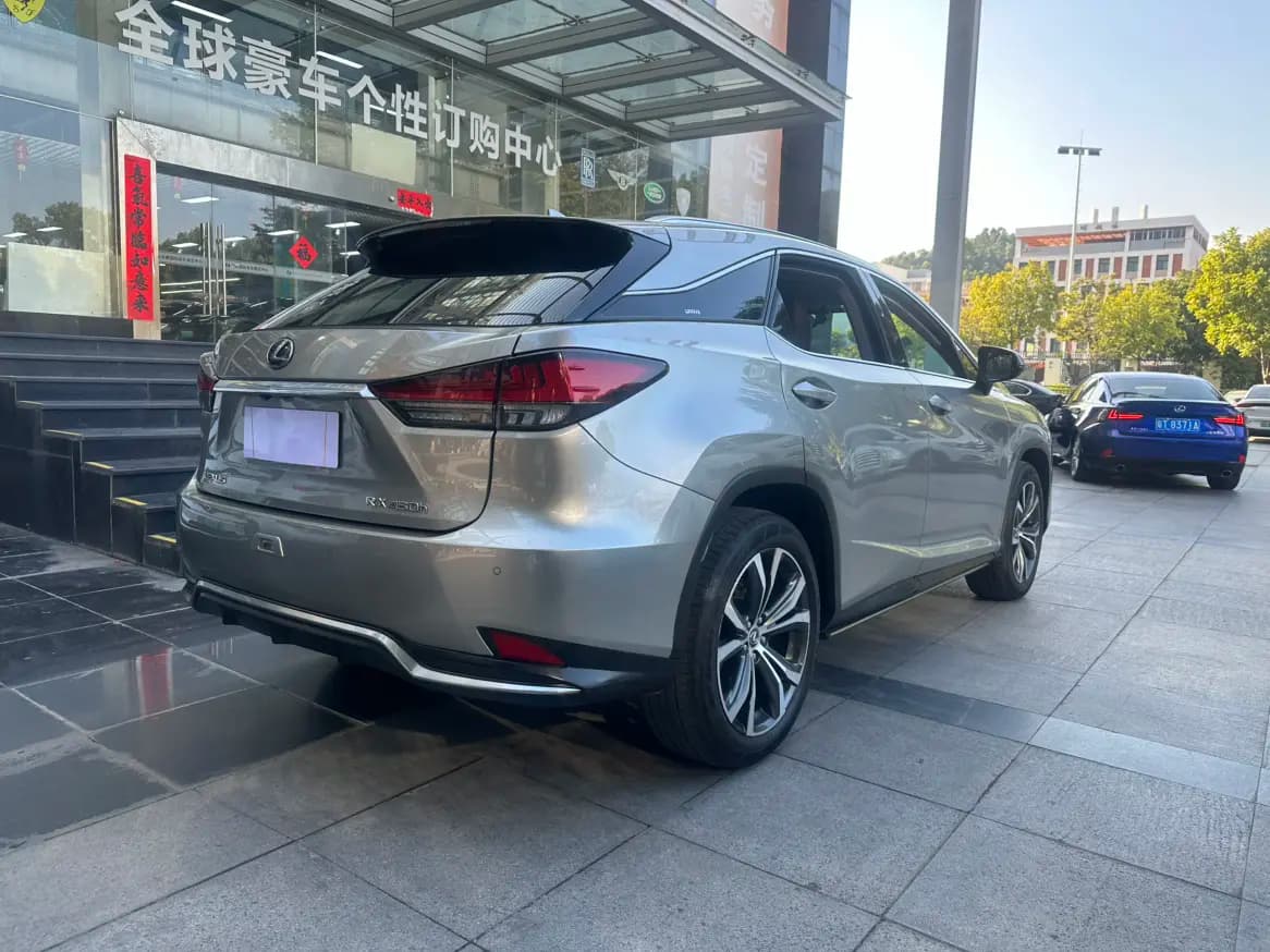 Lexus RX 2021 г. 50088 км. — фото 6