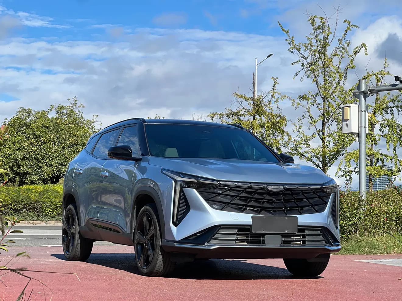 Geely Atlas 2024 г. 8810 км. — фото 3