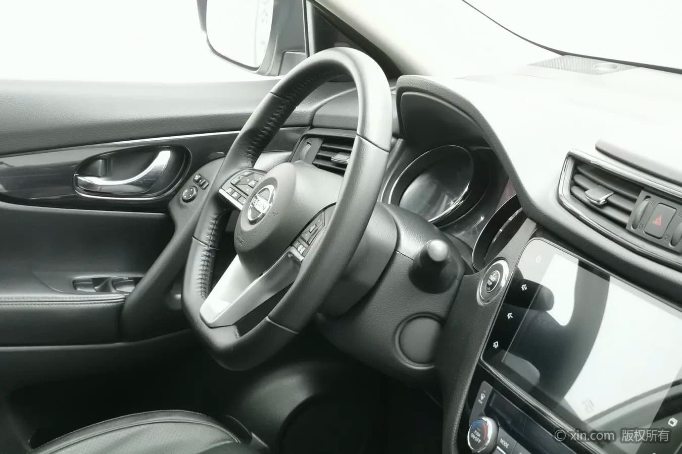Nissan X-Trail 2022 г. 61386 км. — фото 11