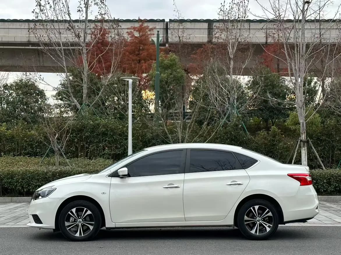 Nissan Sylphy 2021 г. 50104 км. — фото 4