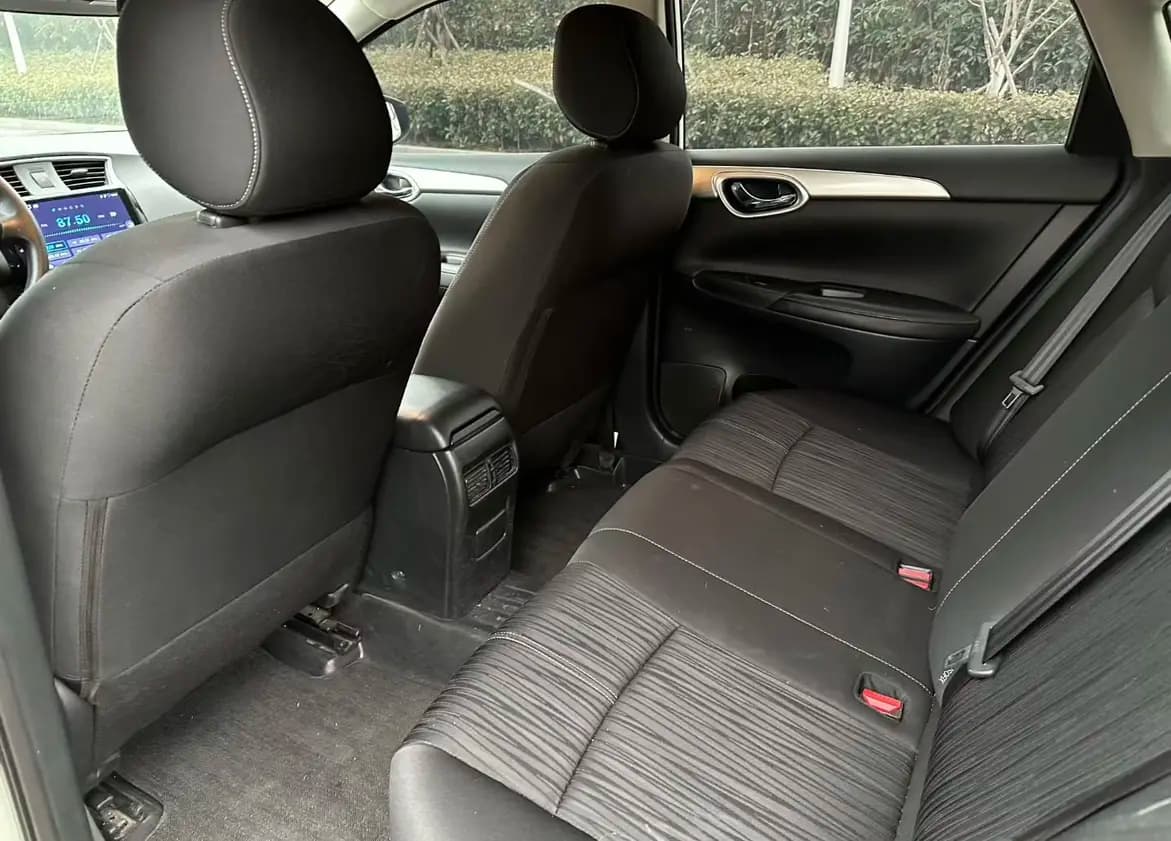 Nissan Sylphy 2021 г. 50104 км. — фото 10