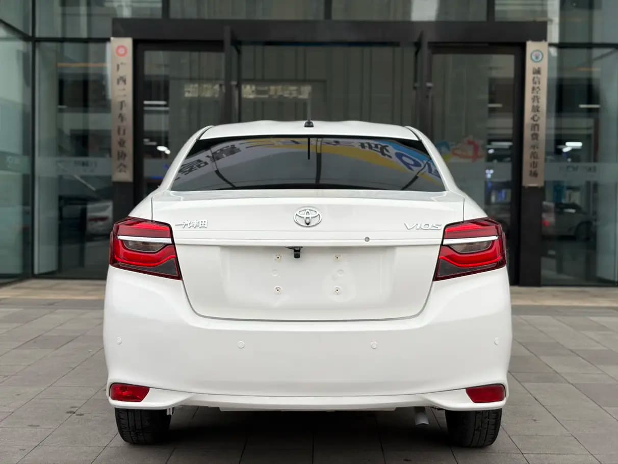 Toyota Vios 2022 г. 95066 км. — фото 6