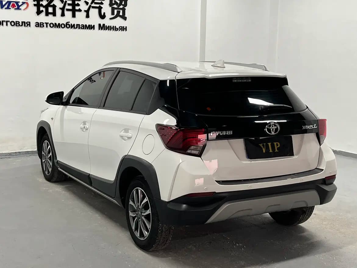 Toyota Yaris L 2022 г. 40018 км. — фото 4