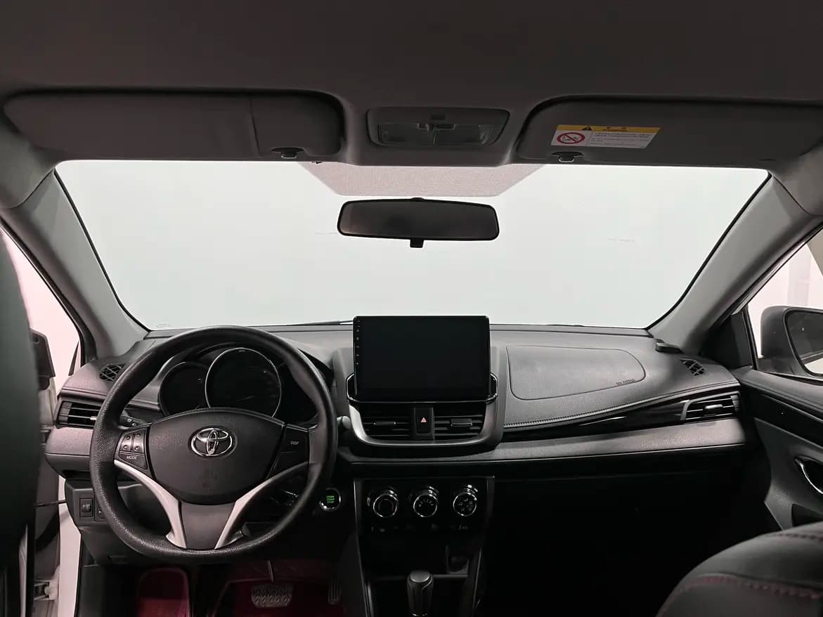 Toyota Yaris L 2022 г. 40018 км. — фото 8