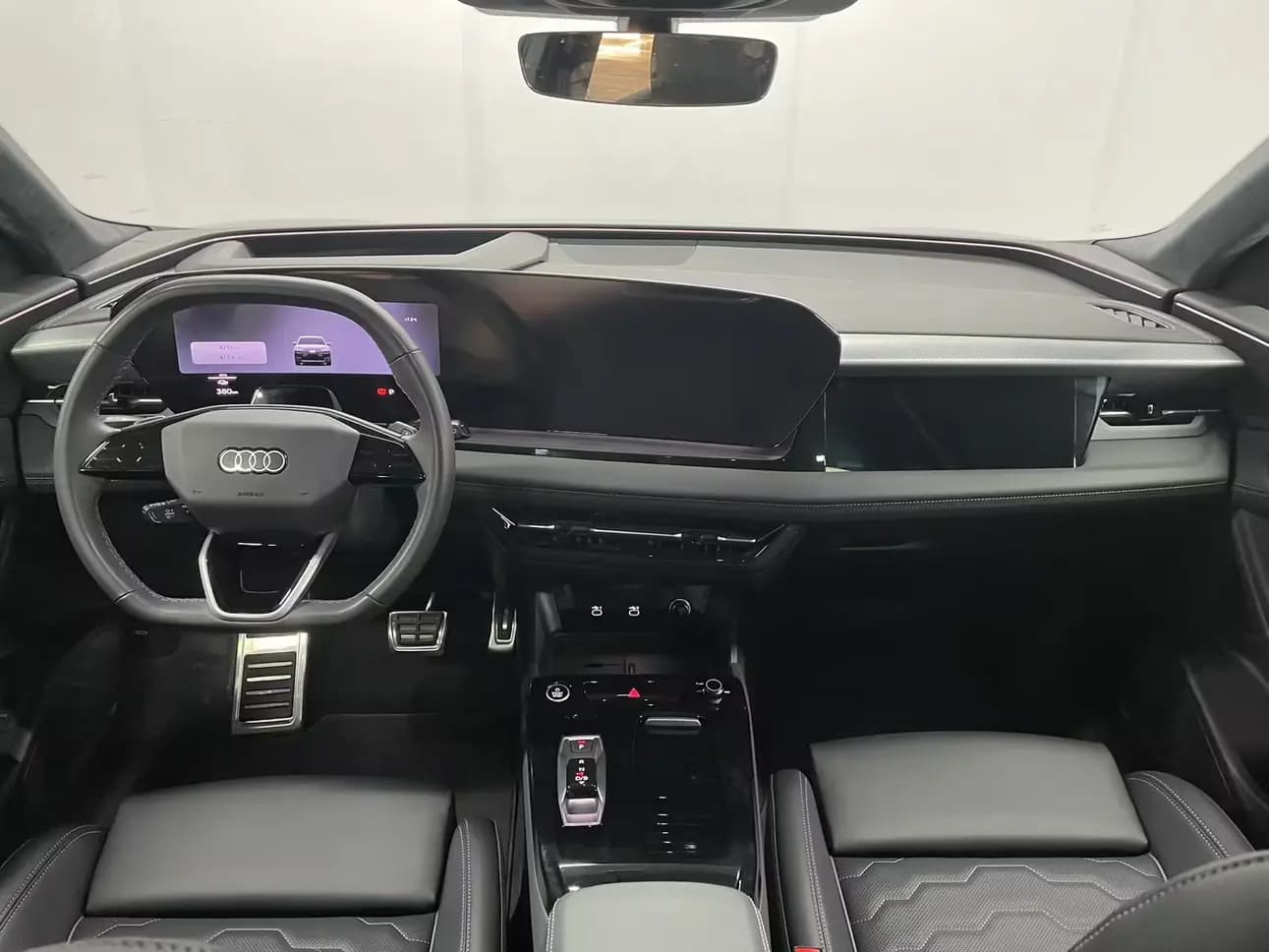 Audi Q6L e-tron 2025 г. 4252 км. — фото 10