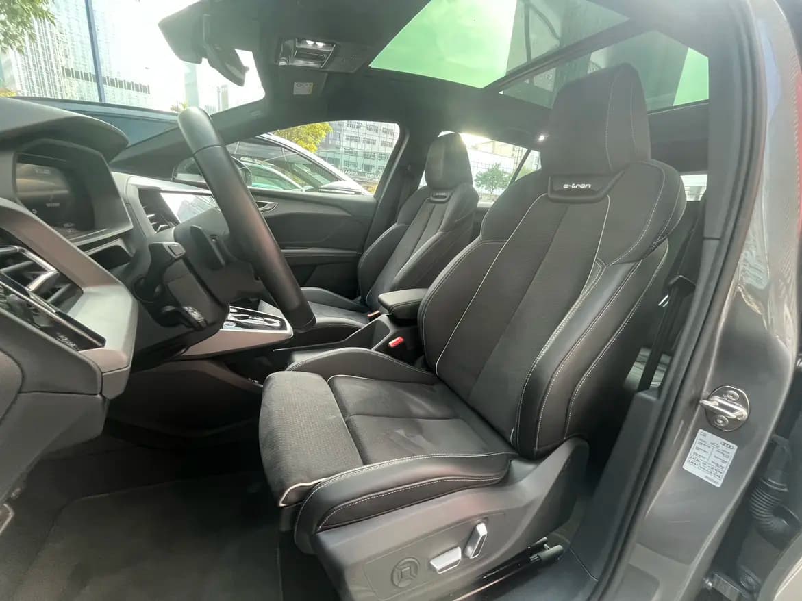 Audi Q5 e-tron 2024 г. 9056 км. — фото 11