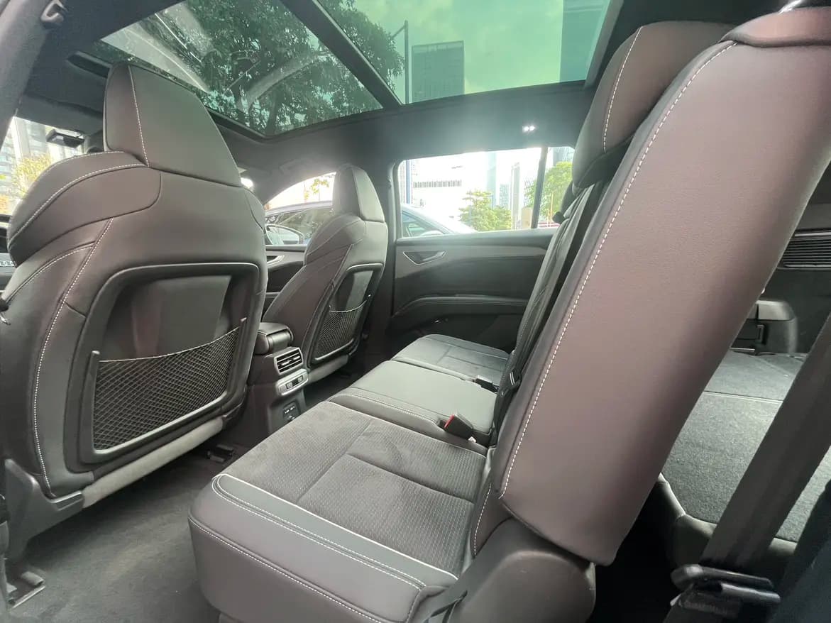 Audi Q5 e-tron 2024 г. 9056 км. — фото 14