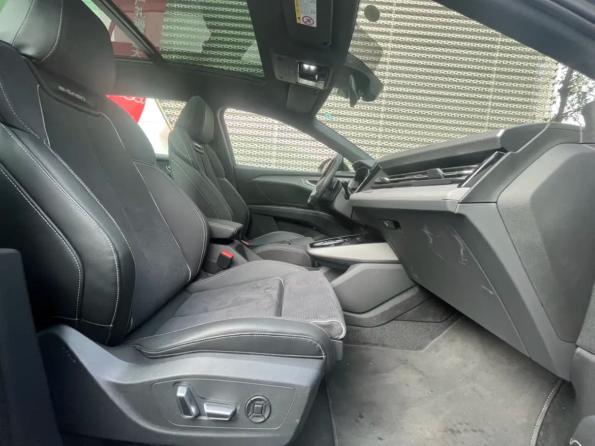 Audi Q5 e-tron 2024 г. 9056 км. — фото 10