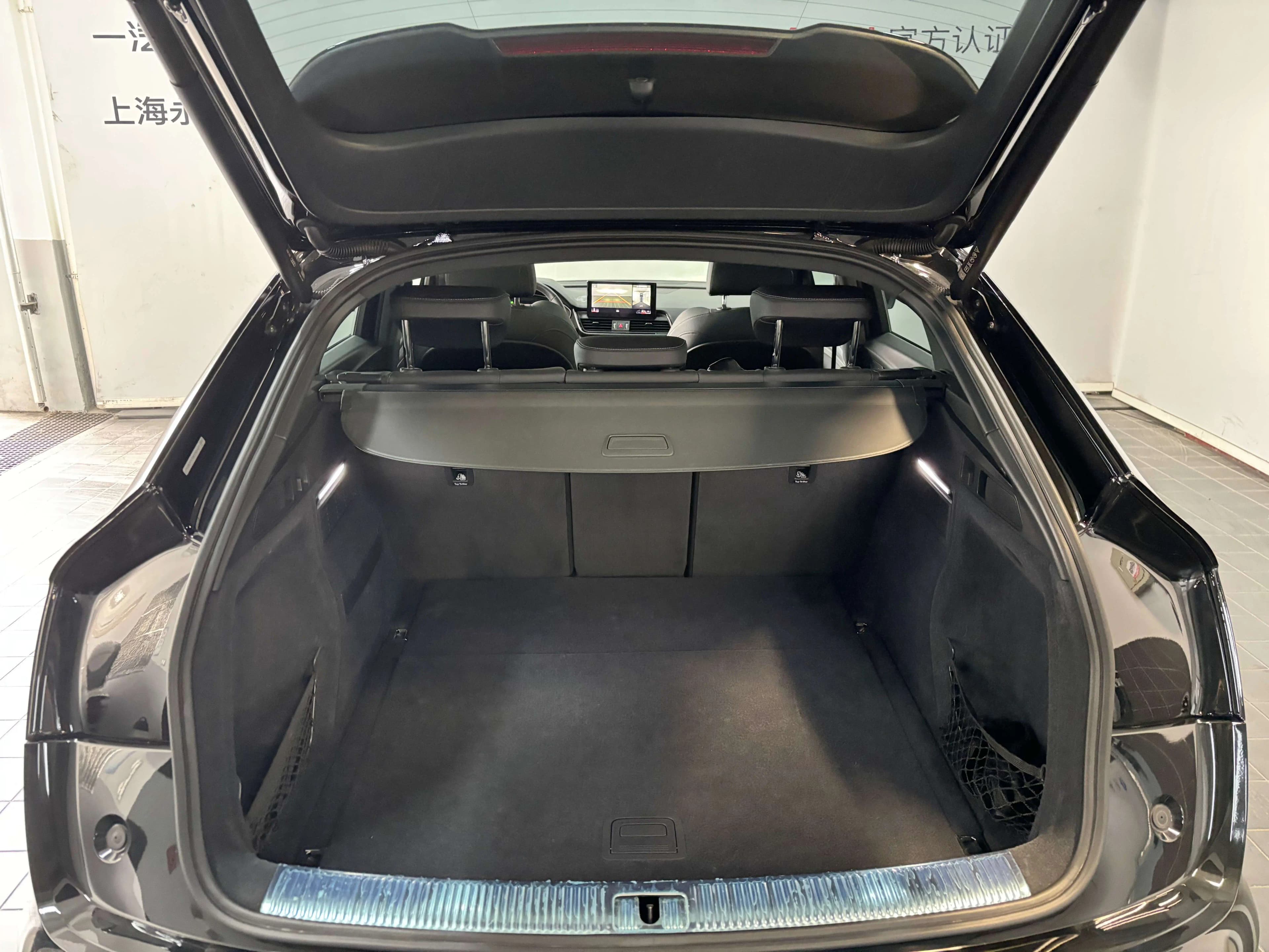 Audi Q5L Sportback 2021 г. 52848 км. — фото 14