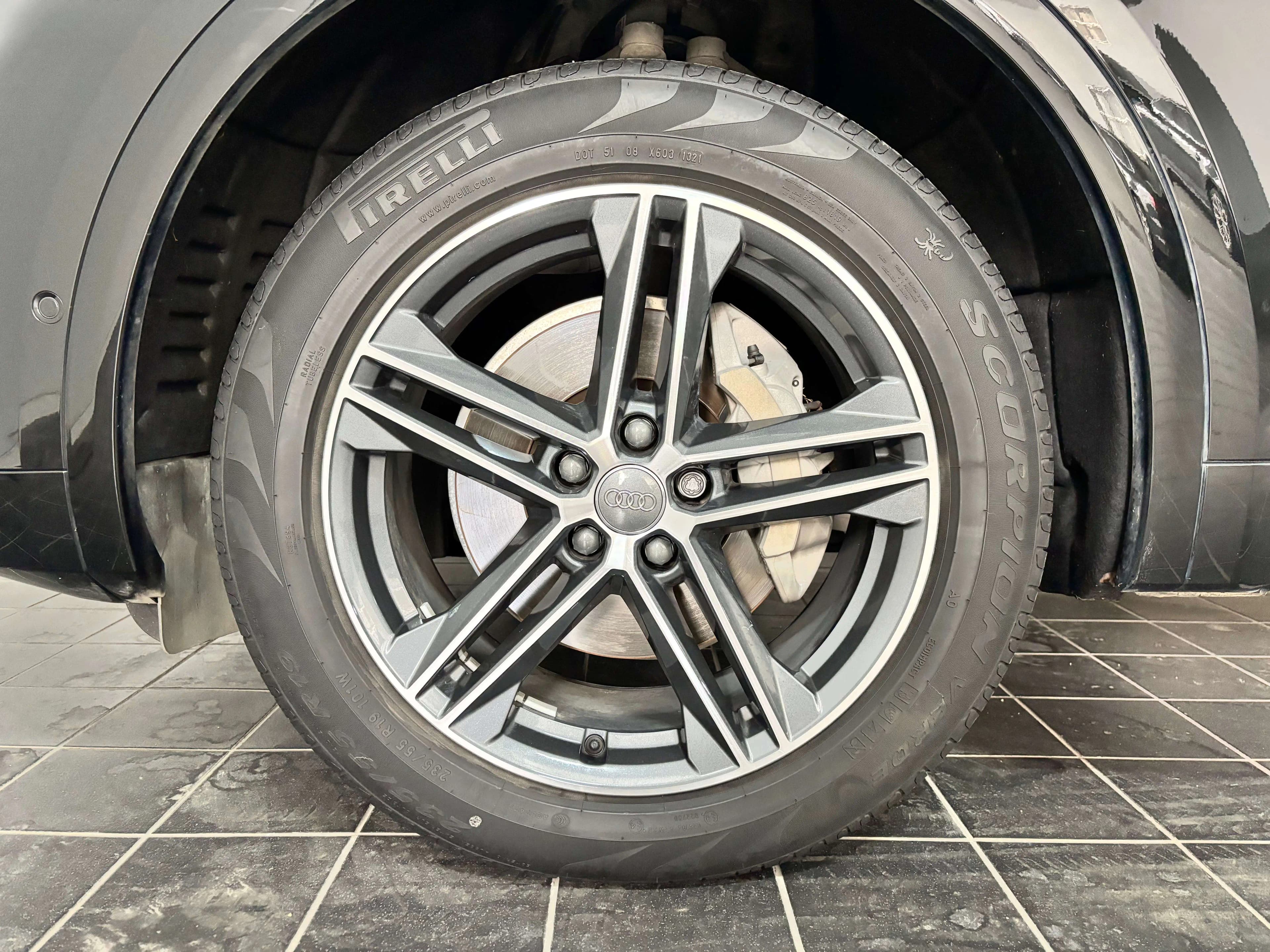 Audi Q5L Sportback 2021 г. 52848 км. — фото 6