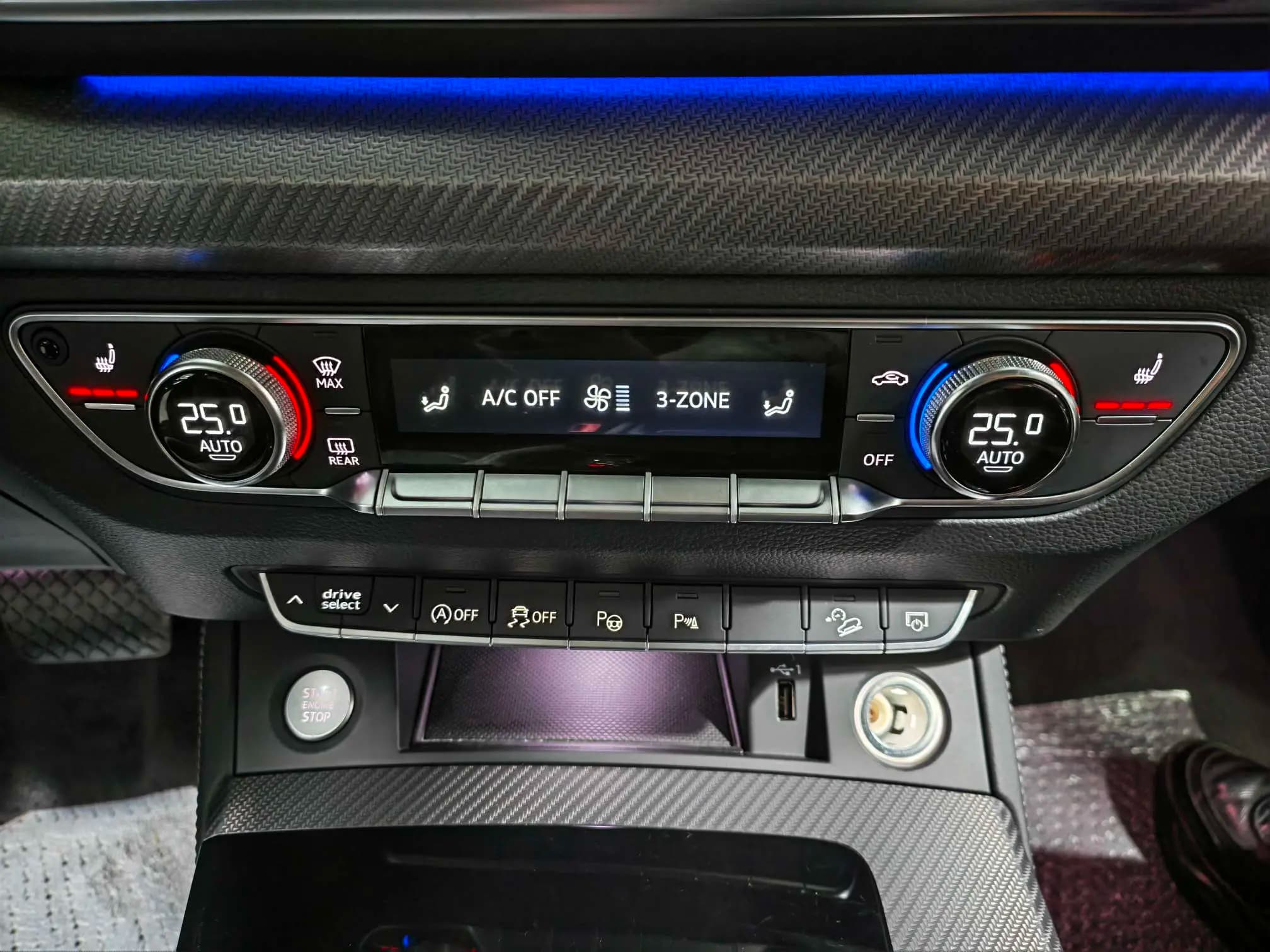 Audi Q5L 2021 г. 60087 км. — фото 9