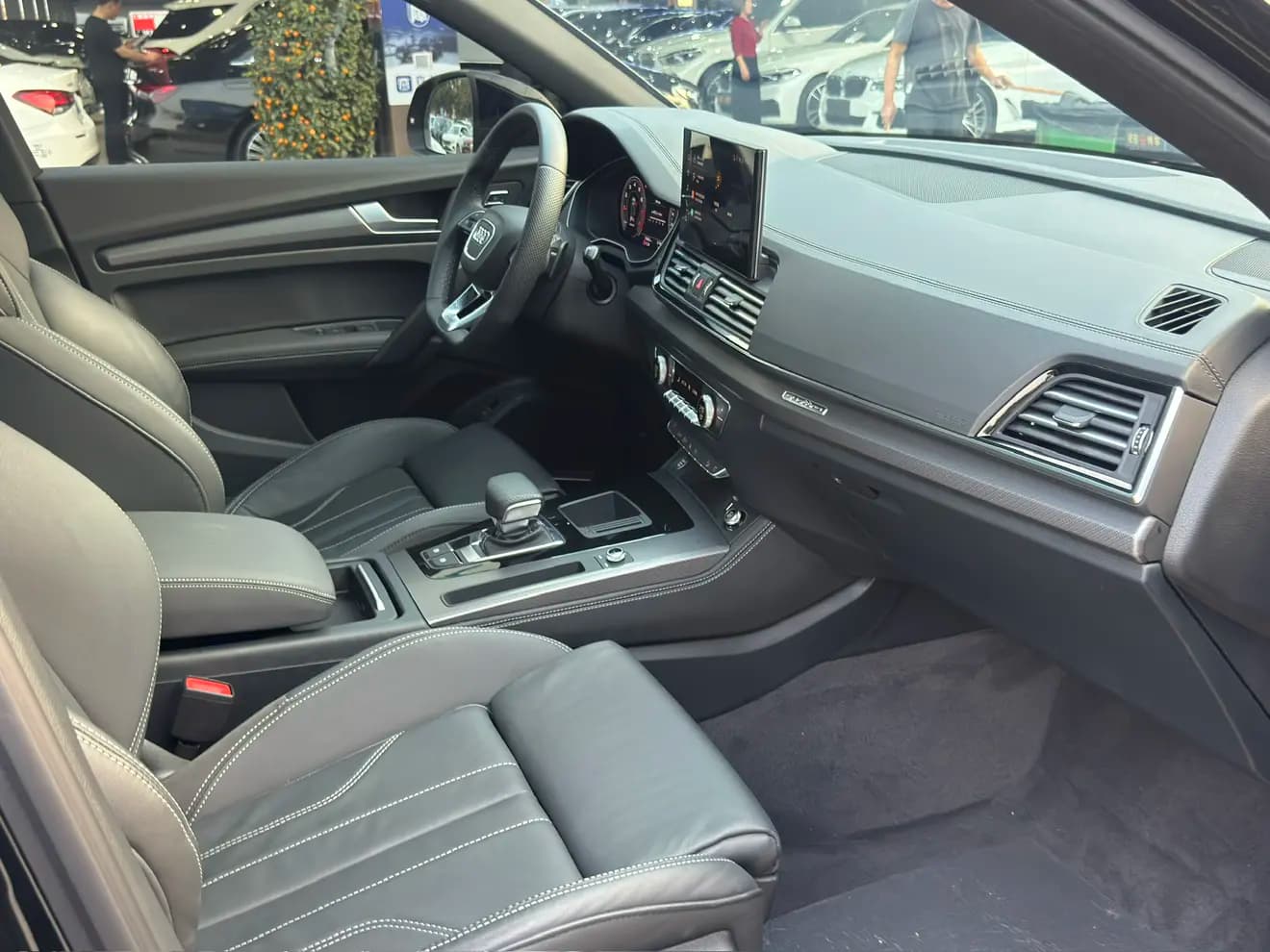 Audi Q5L 2024 г. 17147 км. — фото 13