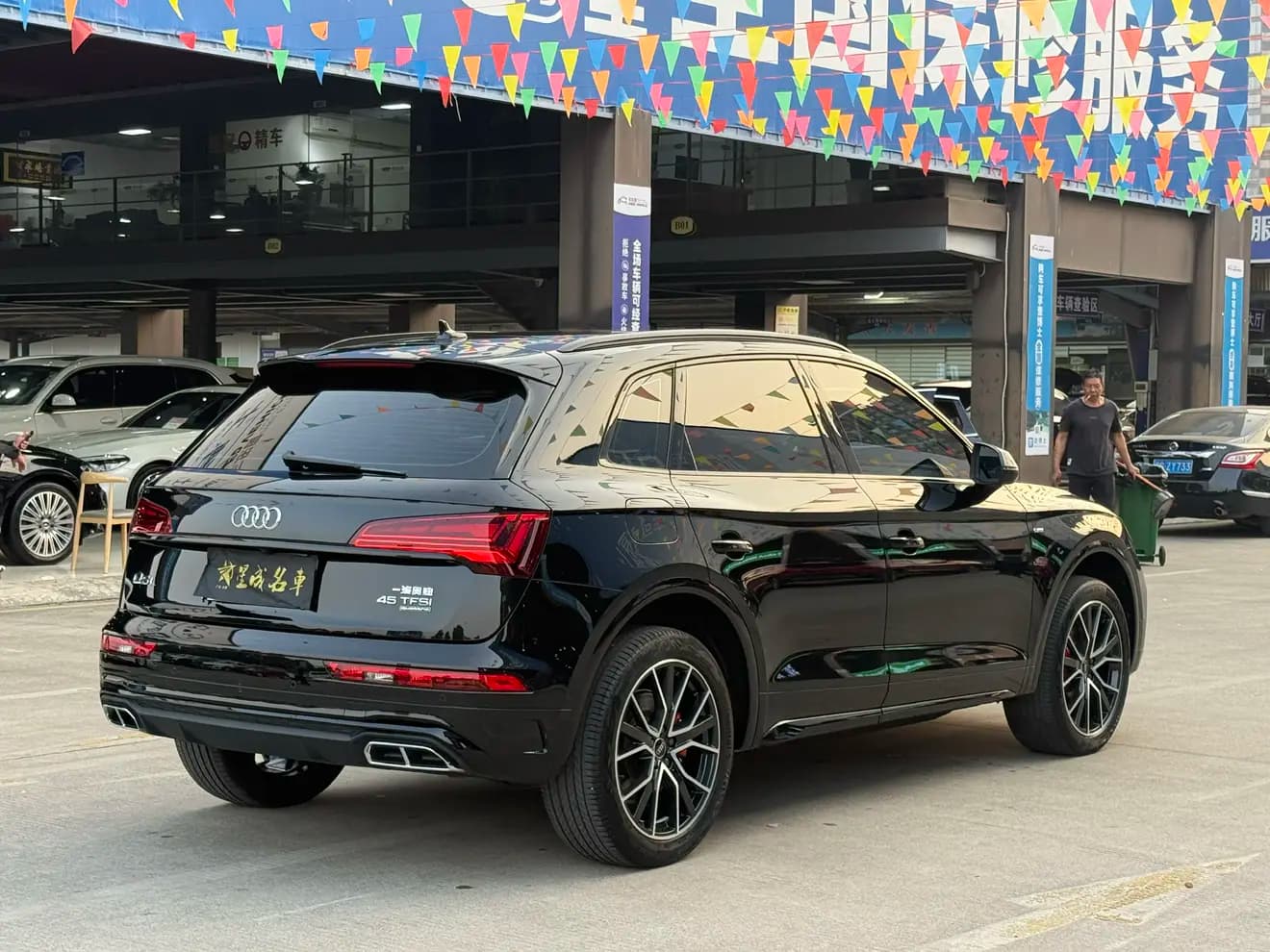 Audi Q5L 2024 г. 17147 км. — фото 6