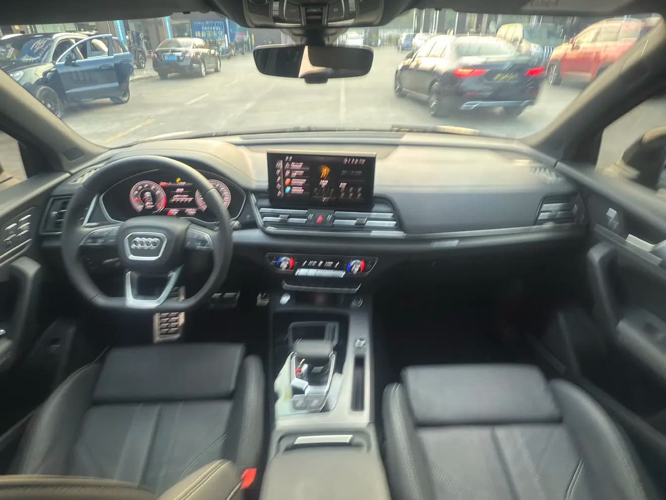 Audi Q5L 2024 г. 17147 км. — фото 9