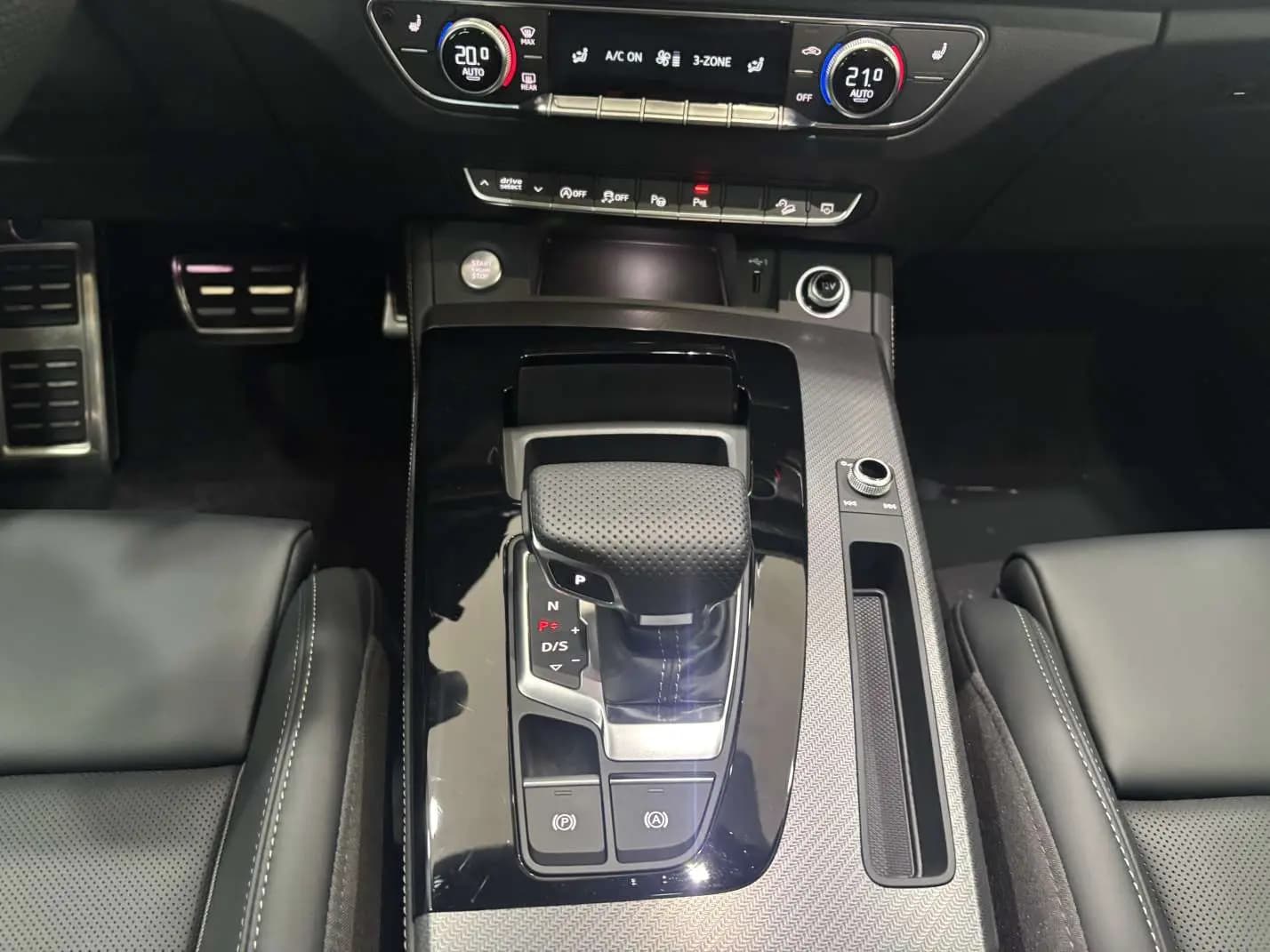 Audi Q5L 2025 г. 1119 км. — фото 21