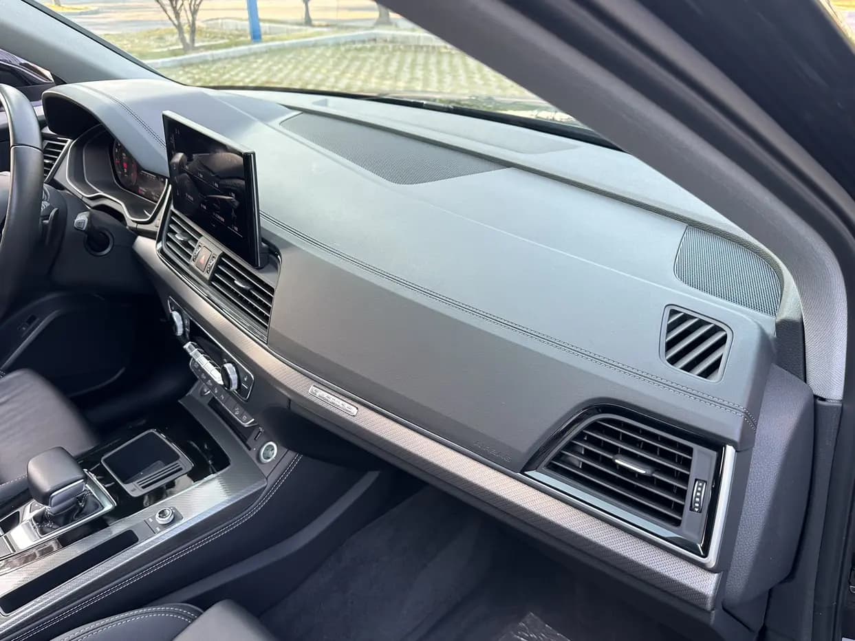 Audi Q5L 2022 г. 94017 км. — фото 18