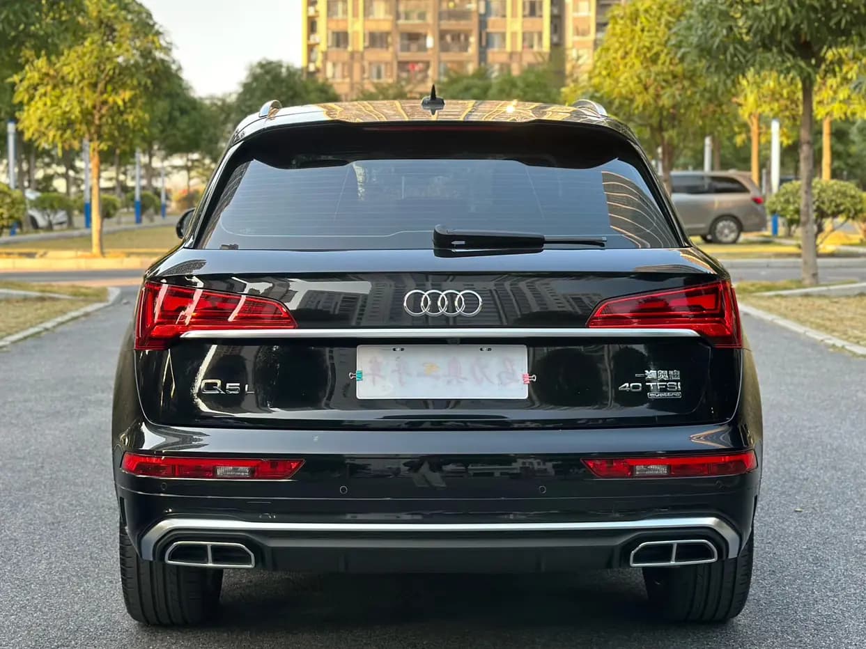 Audi Q5L 2022 г. 94017 км. — фото 6