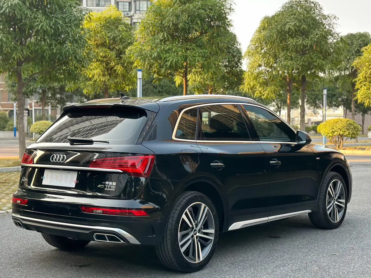 Audi Q5L 2022 г. 94017 км. — фото 7