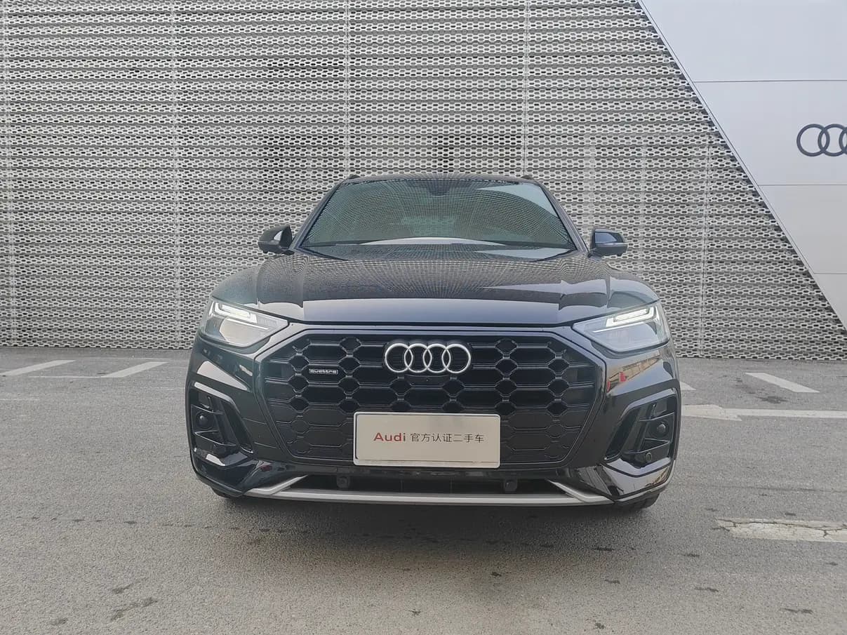 Audi Q5L 2023 г. 34920 км. — фото 2