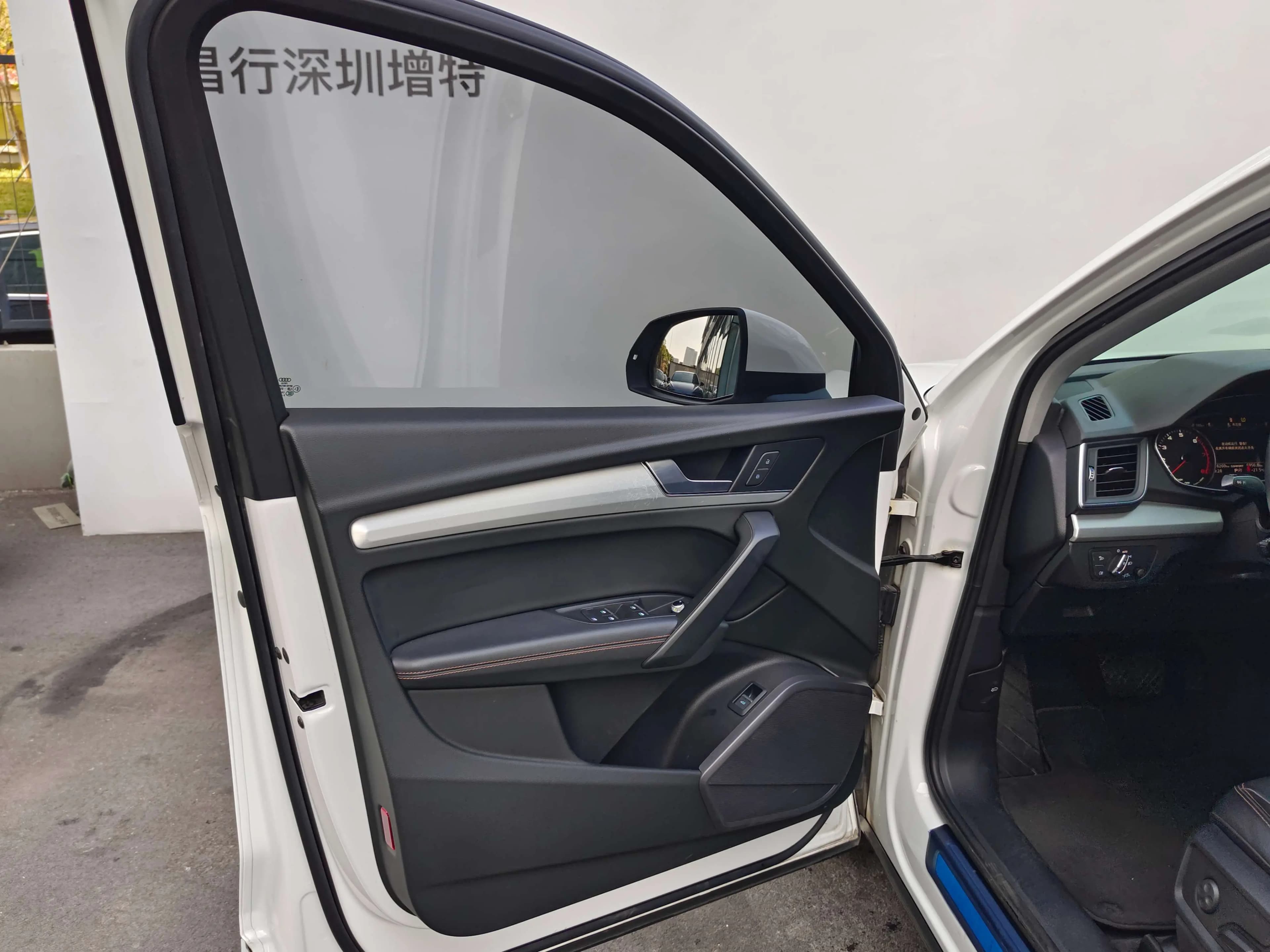 Audi Q5L 2021 г. 116037 км. — фото 19