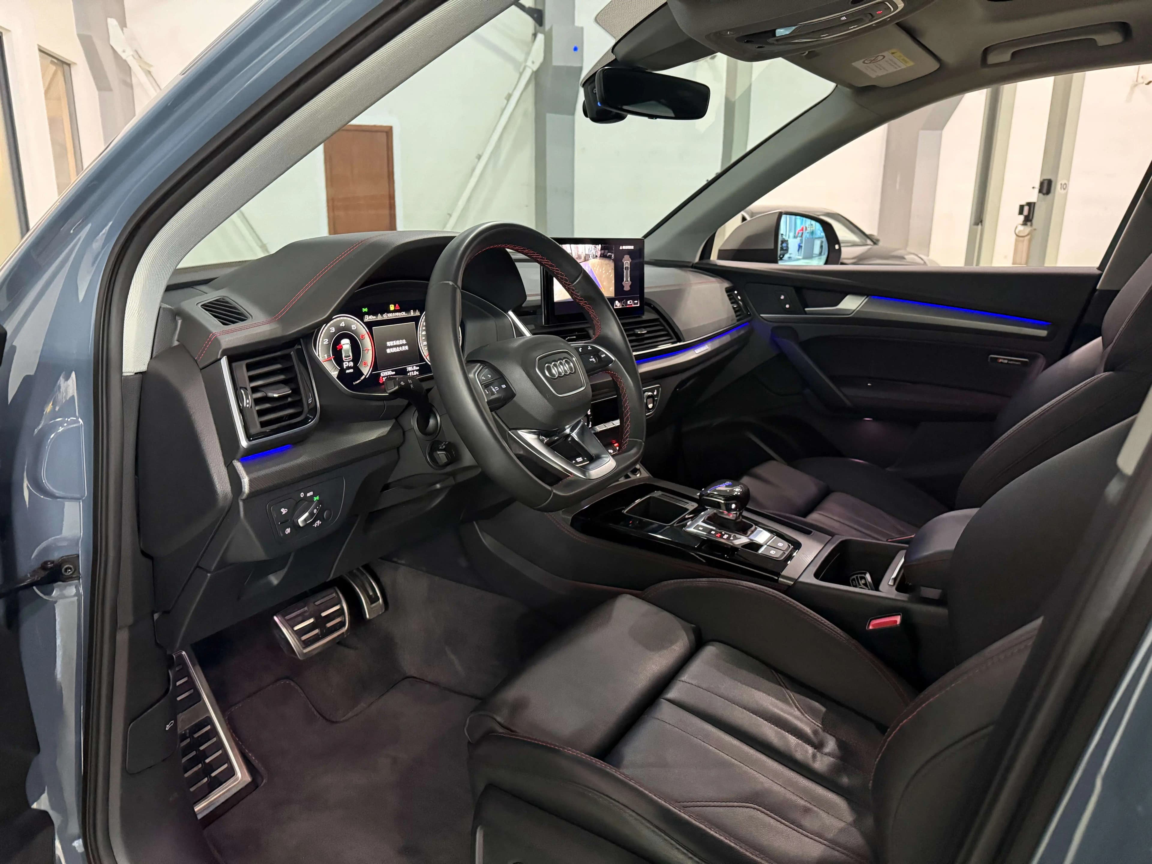 Audi Q5L 2022 г. 63074 км. — фото 12