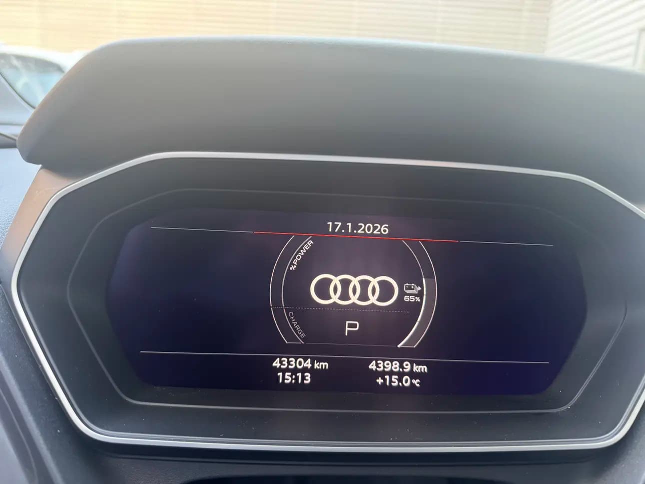 Audi Q4 e-tron 2024 г. 43378 км. — фото 8