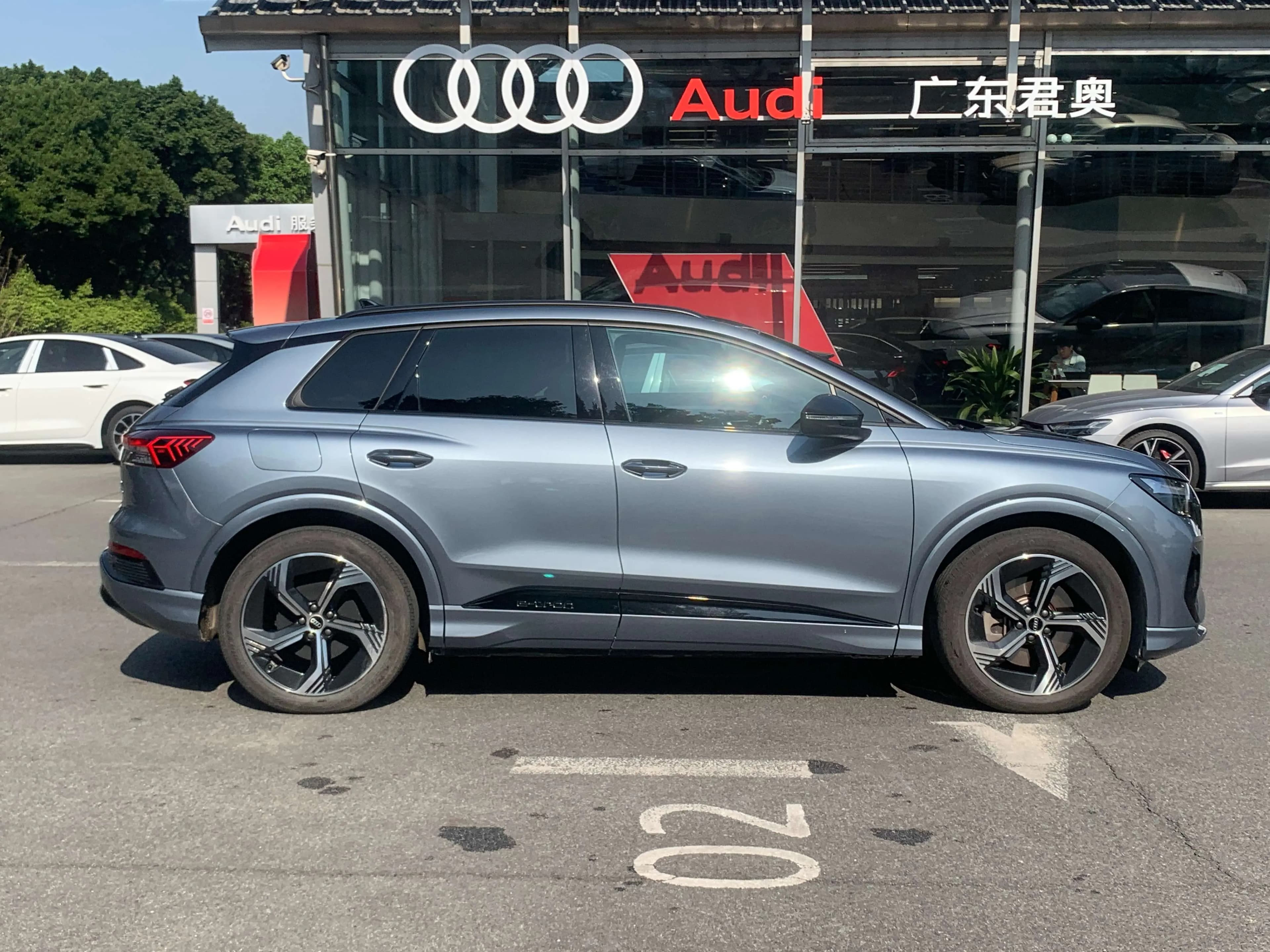 Audi Q4 e-tron 2024 г. 18666 км. — фото 7