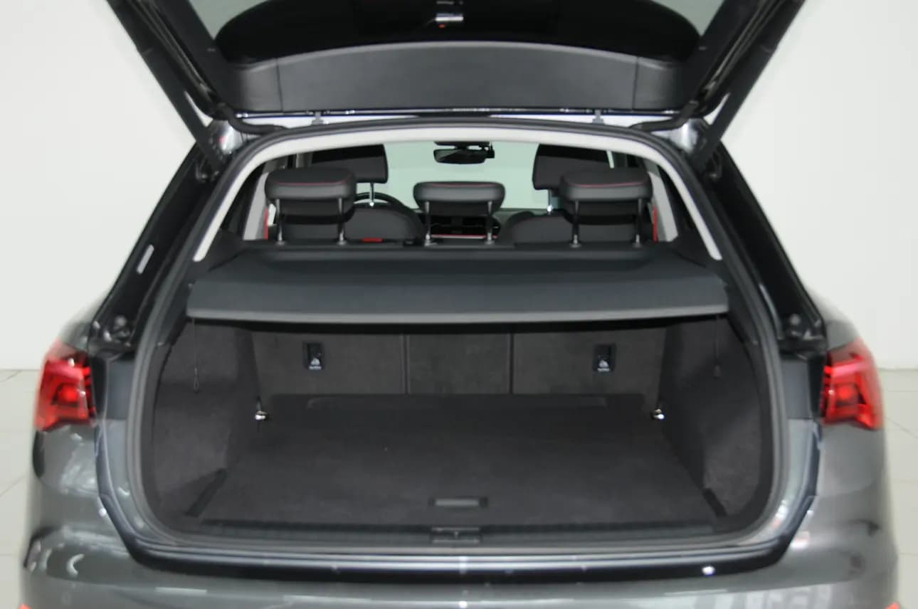 Audi Q3 2021 г. 36000 км. — фото 13