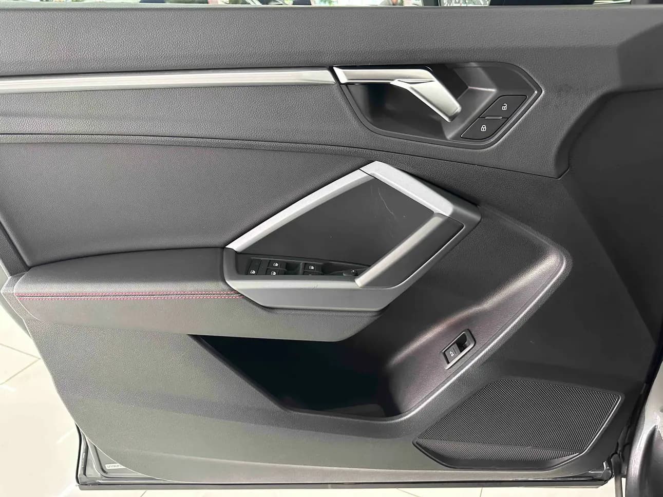 Audi Q3 2021 г. 36000 км. — фото 7