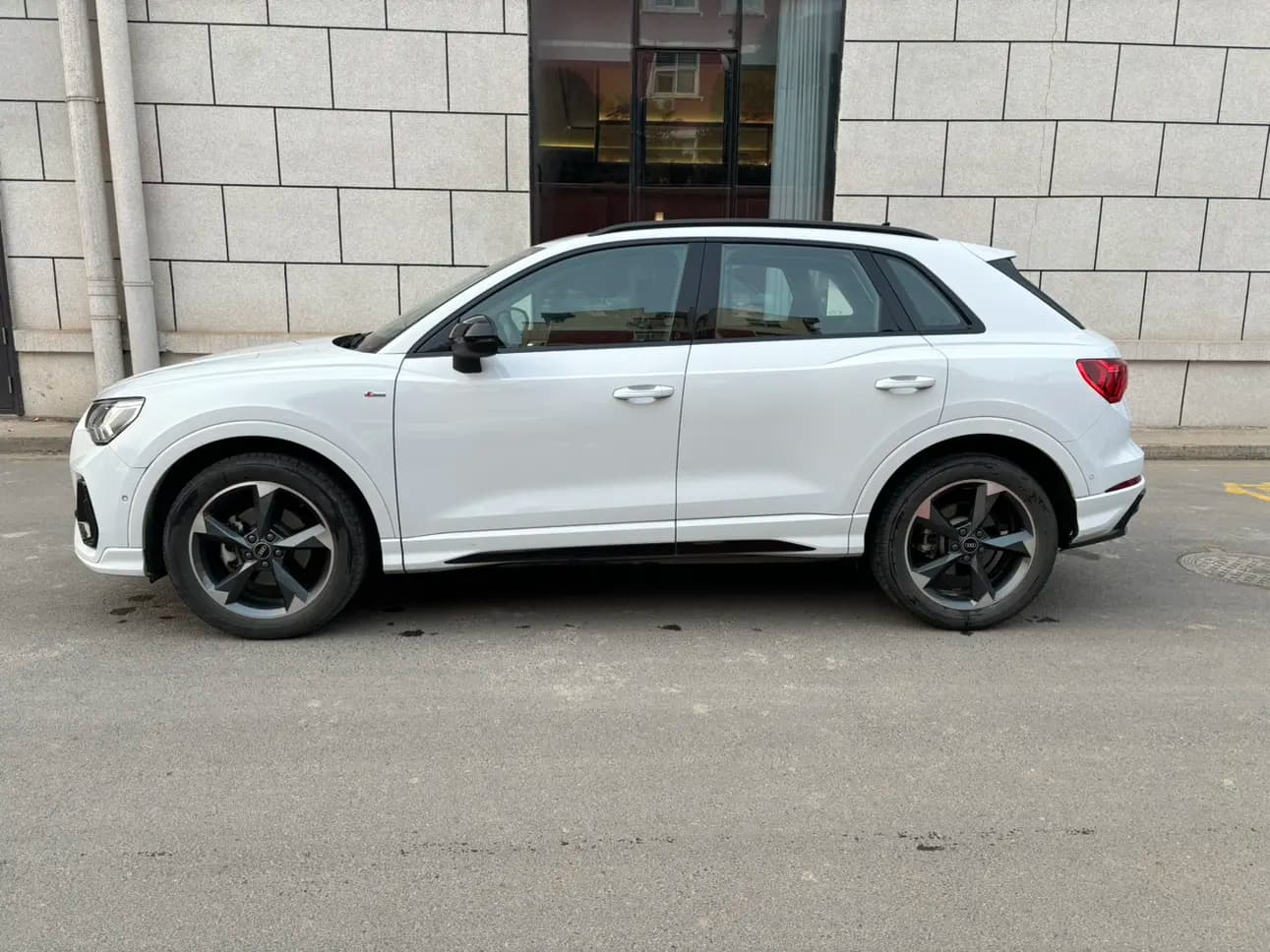 Audi Q3 2023 г. 49000 км. — фото 2