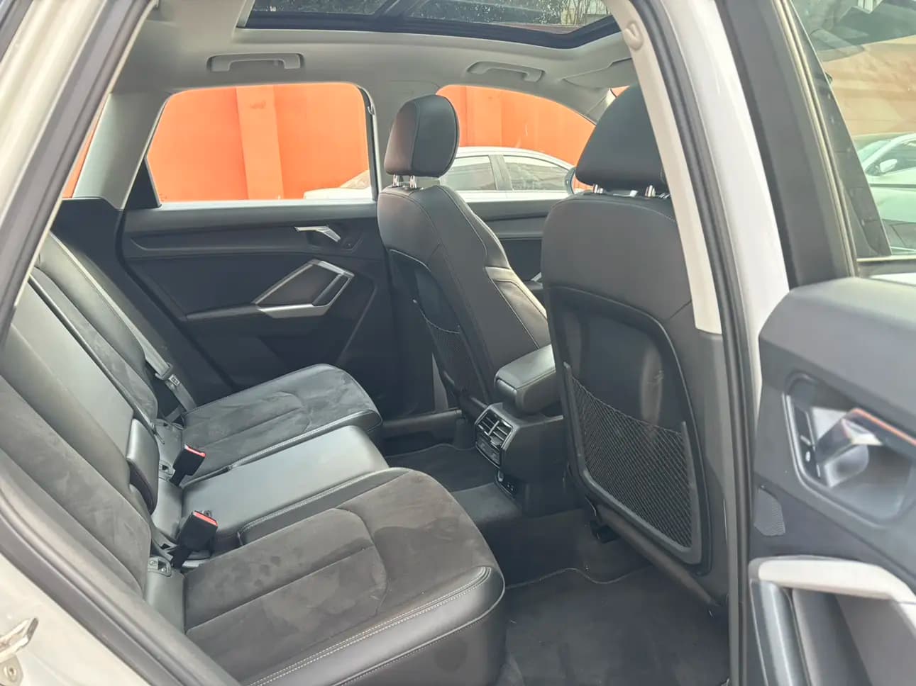 Audi Q3 2023 г. 49000 км. — фото 13