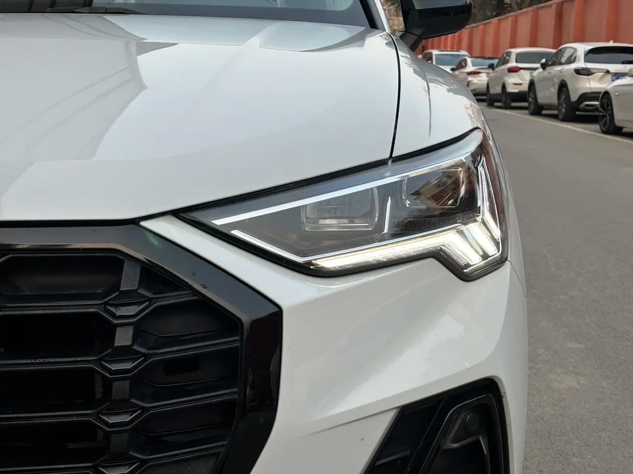 Audi Q3 2023 г. 49000 км. — фото 5