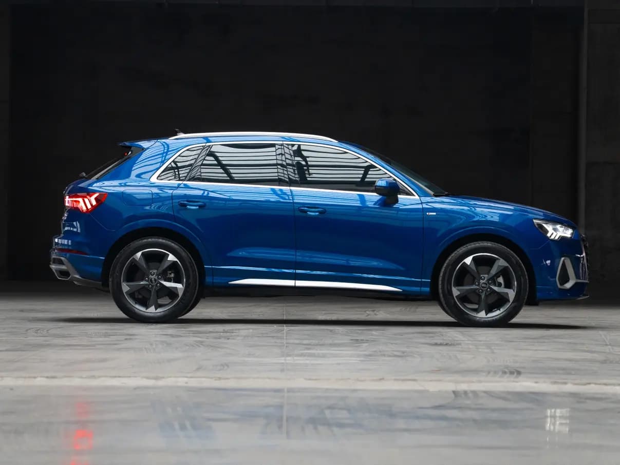 Audi Q3 2023 г. 45000 км. — фото 7