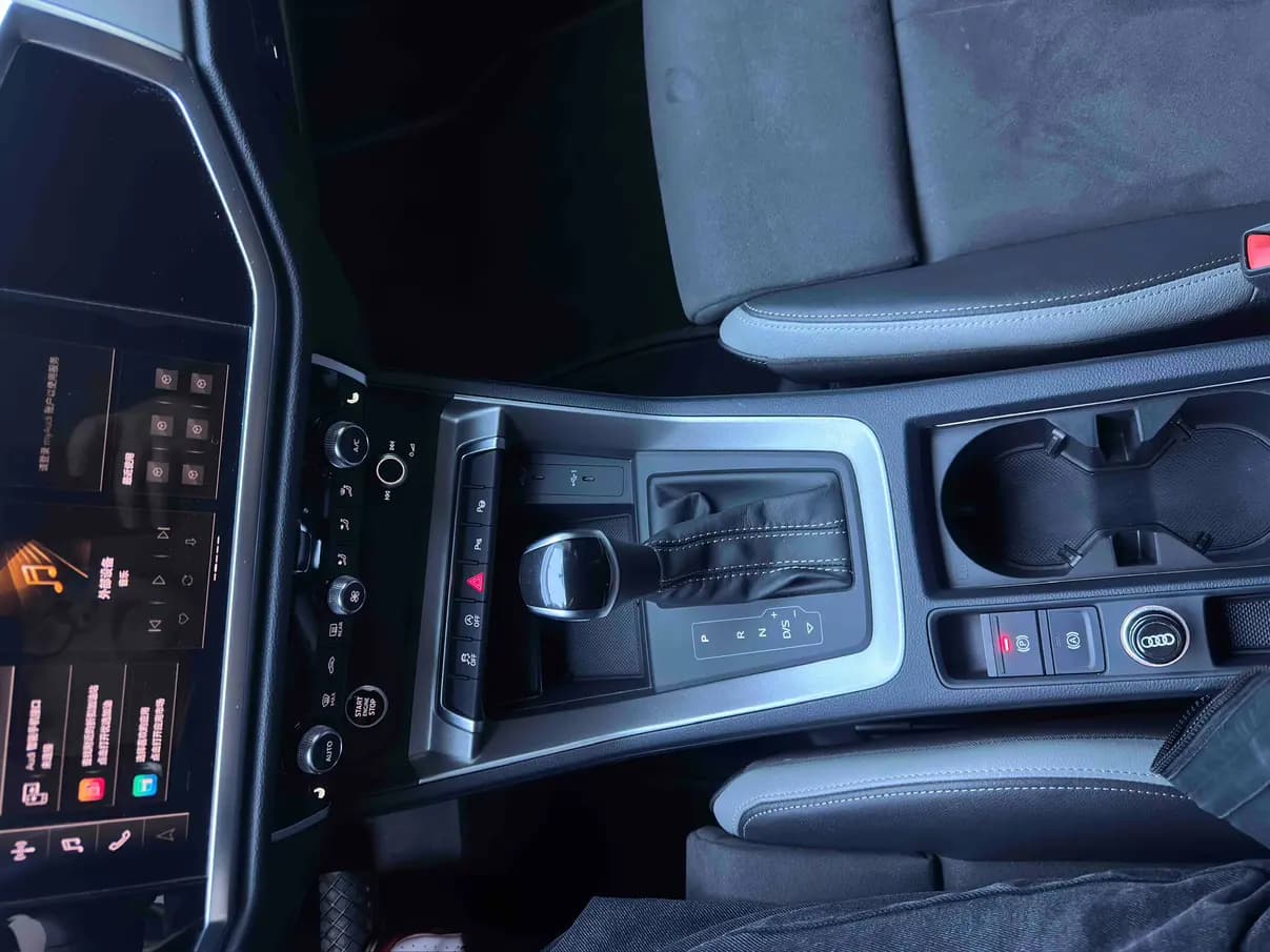 Audi Q3 2022 г. 29000 км. — фото 17