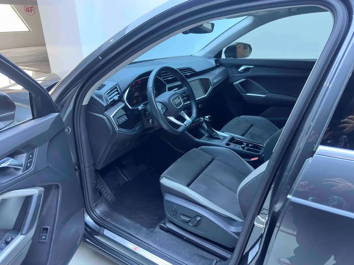 Audi Q3 2022 г. 29000 км. — фото 18