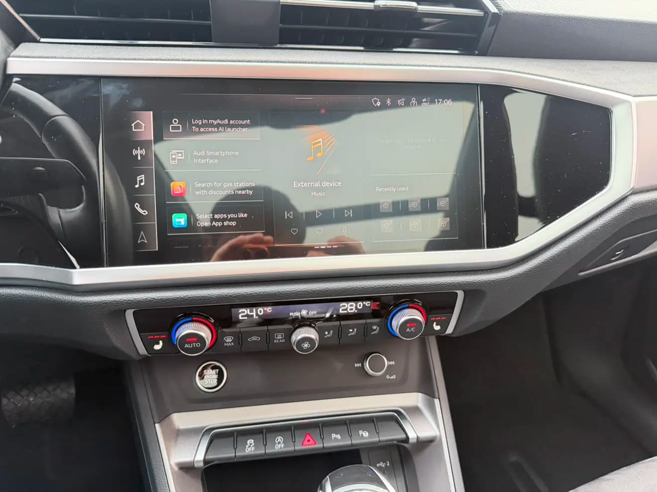 Audi Q3 2022 г. 32500 км. — фото 15