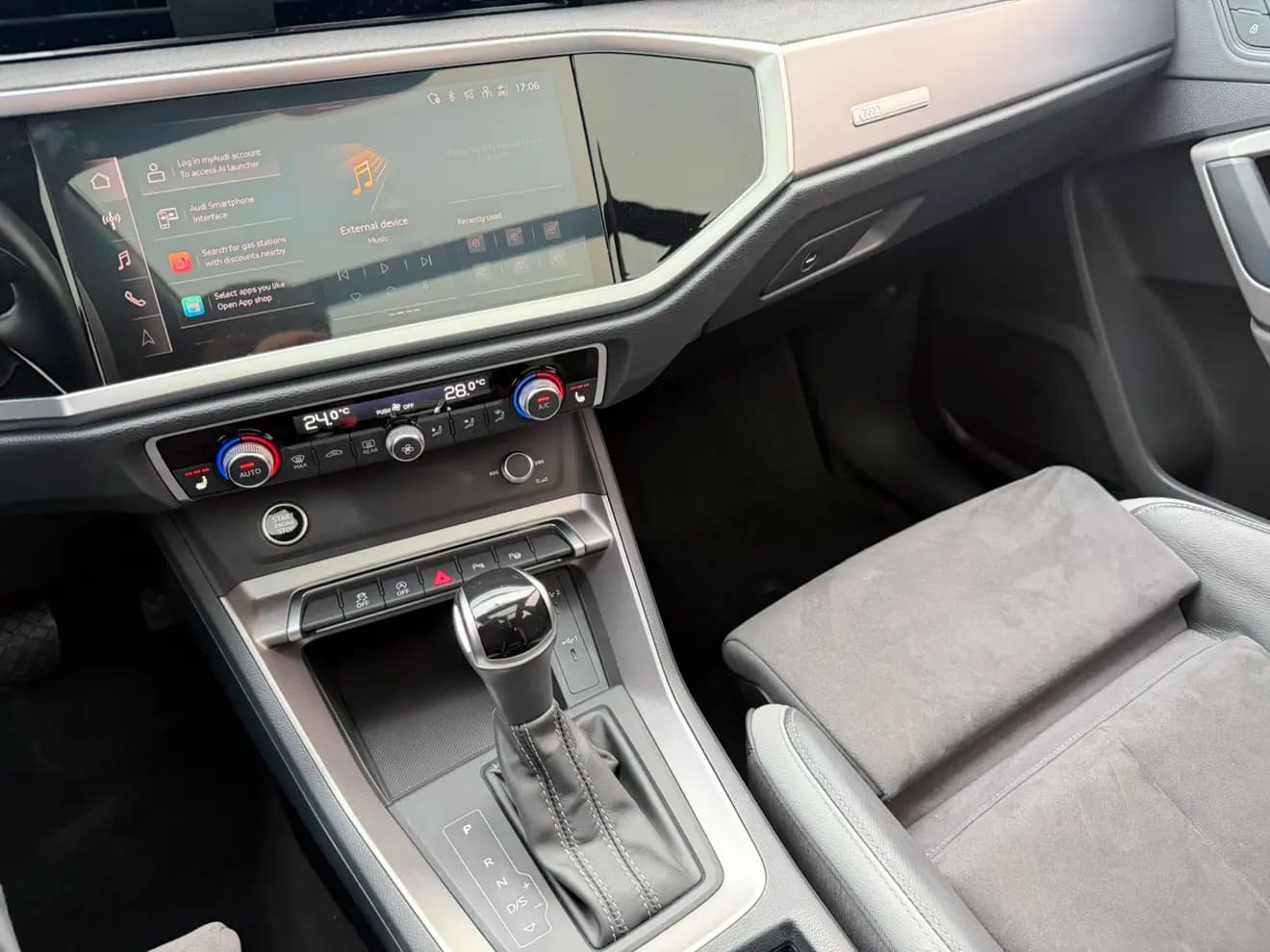 Audi Q3 2022 г. 32500 км. — фото 18
